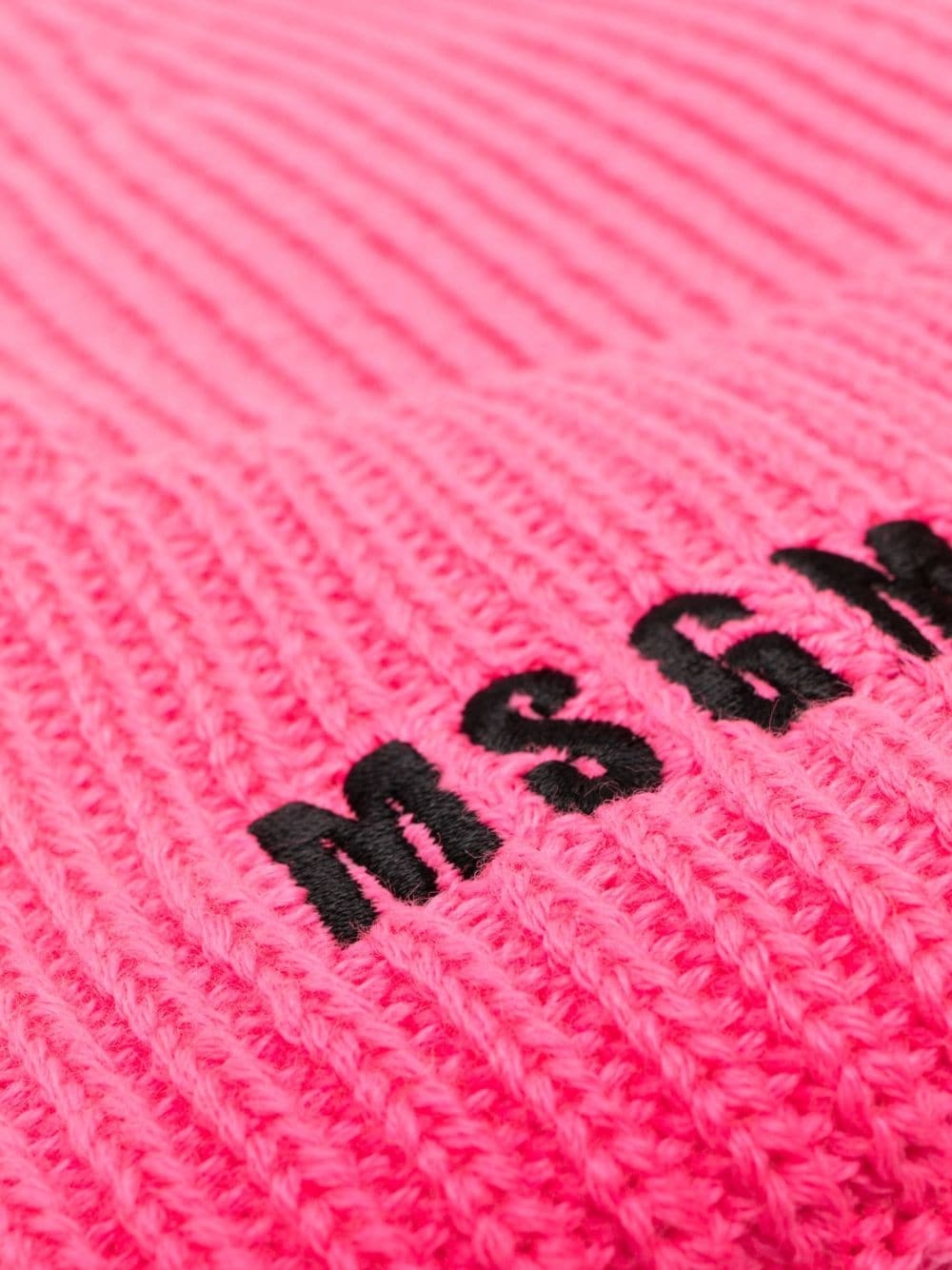 logo-embroidered ribbed-knit beanie - 2
