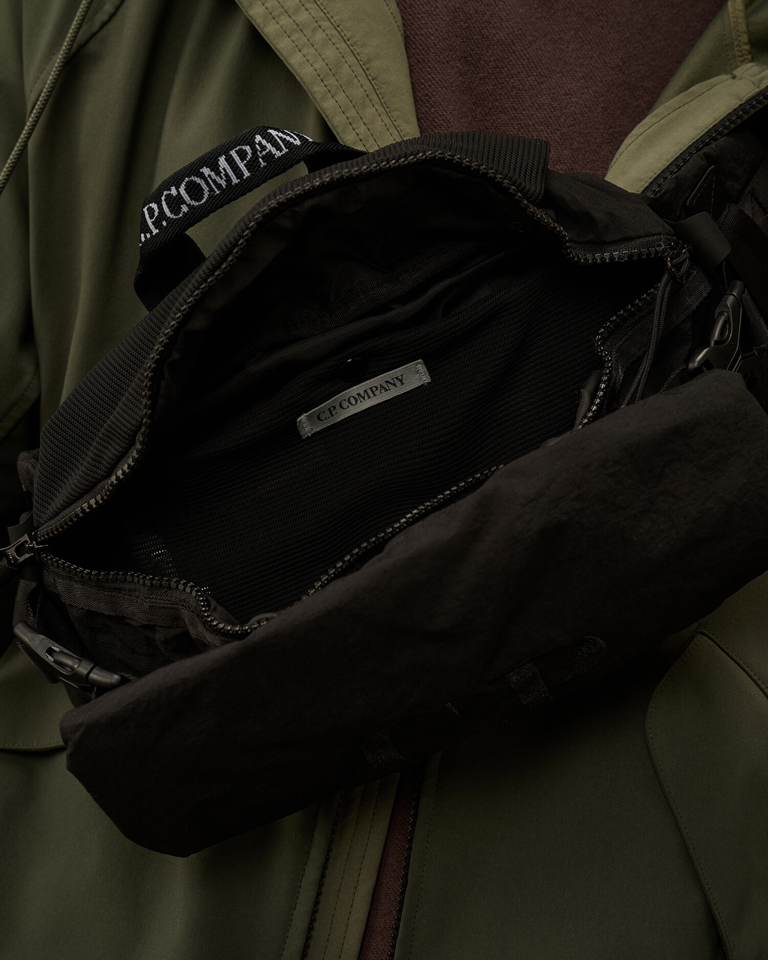 Plain Paper Touch Logo Waistbag 4