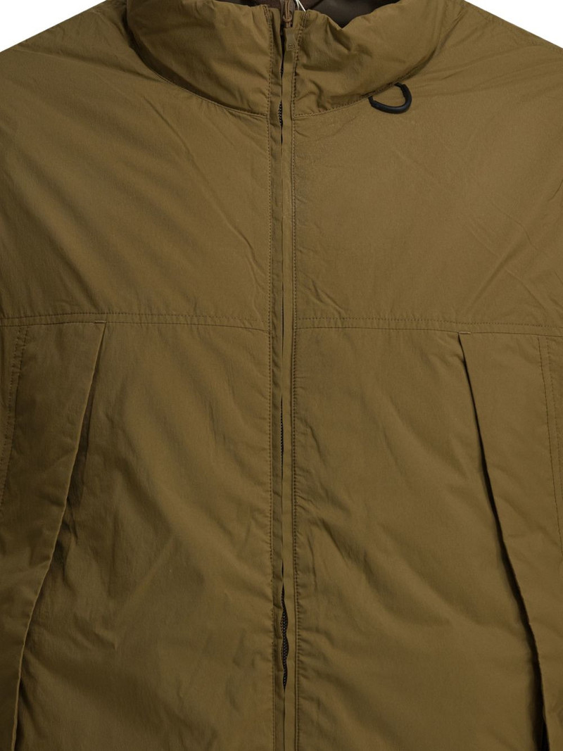 zip-fastening padded jacket 3