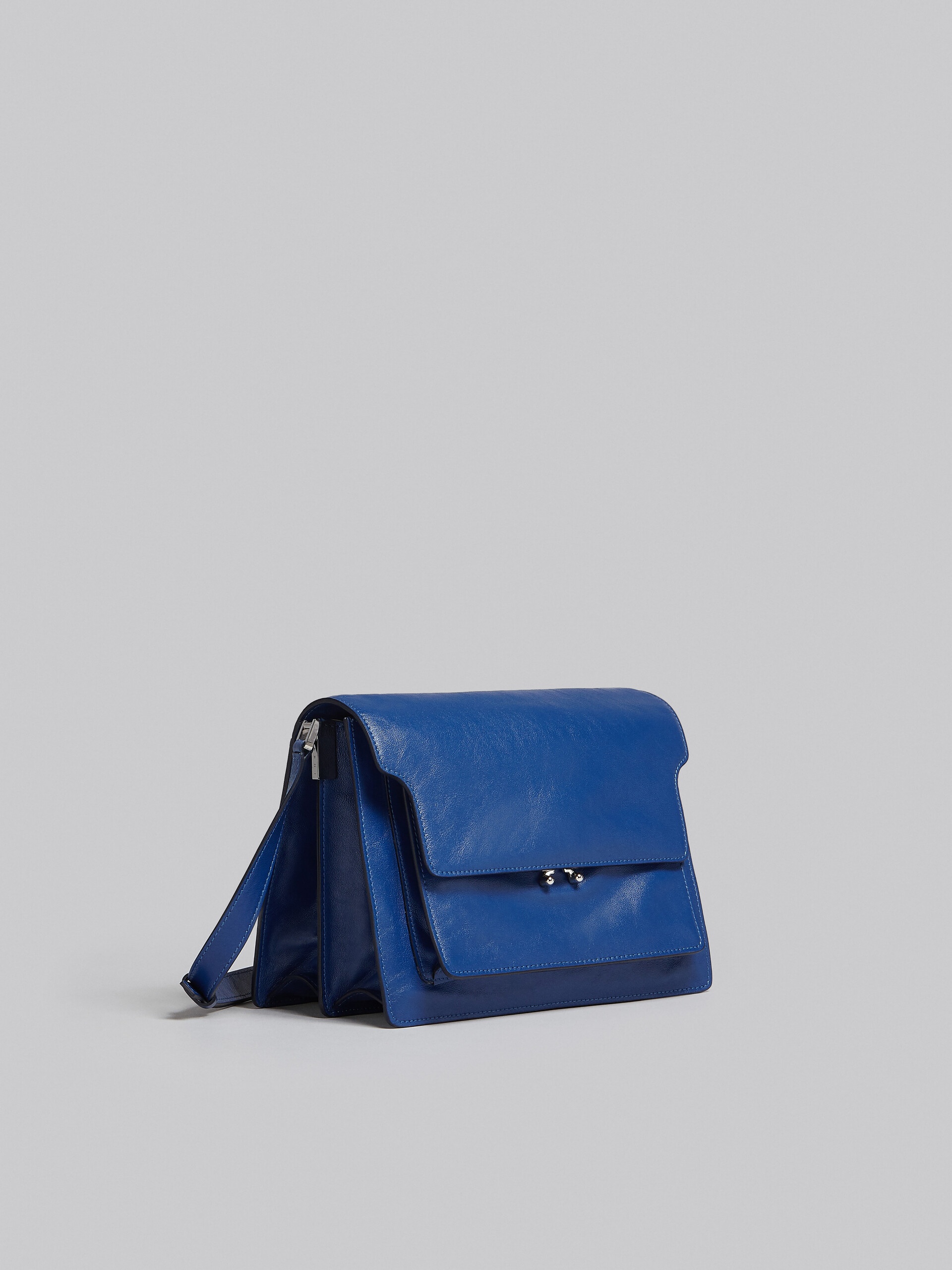 TRUNK SOFT LARGE BAG IN BLUE LEATHER - 6