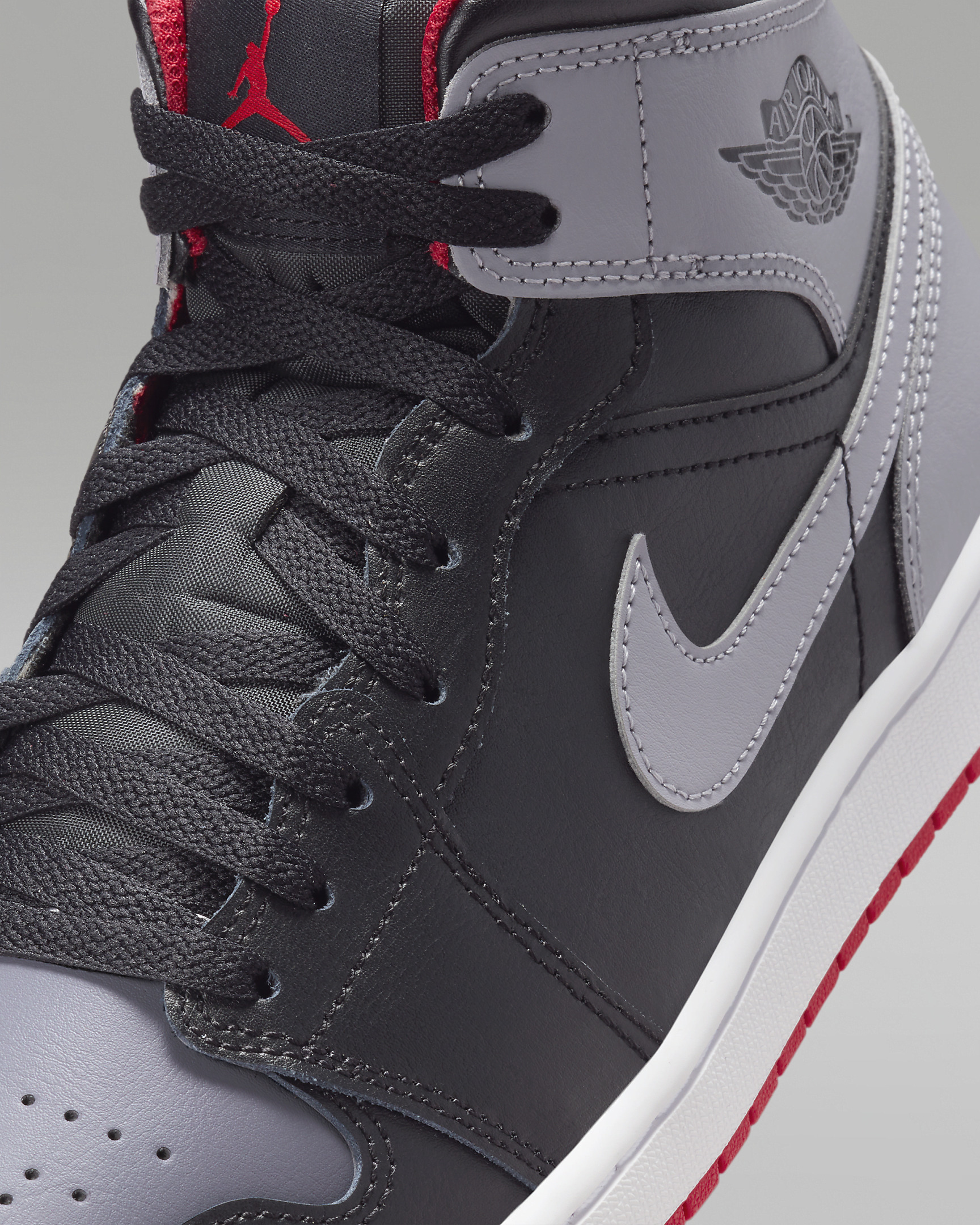 Men's Air Jordan 1 Mid Shoes - 7