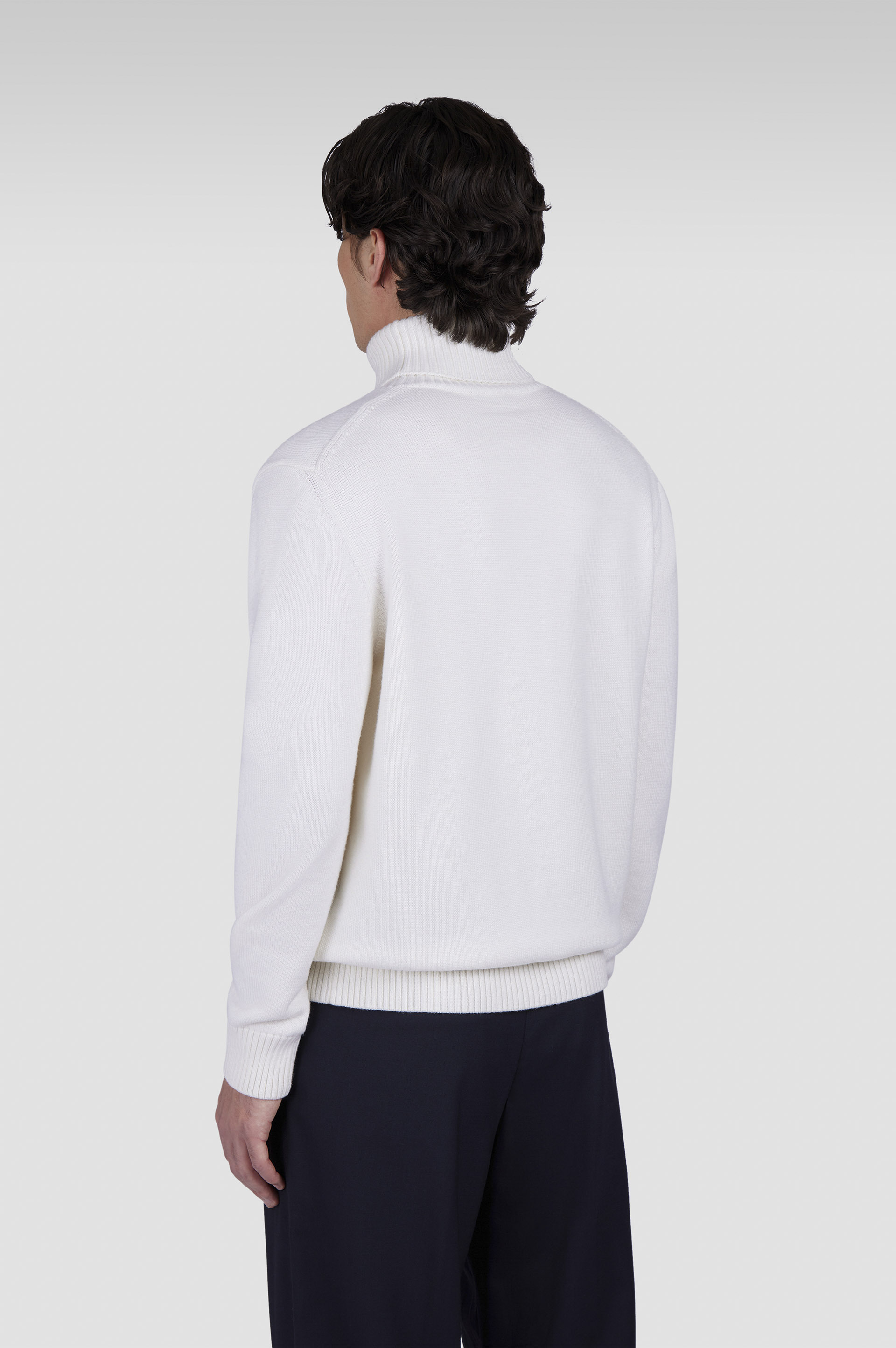 SOFT COOL TOUCH WOOL TURTLENECK - 3