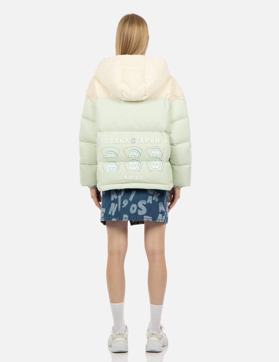 “Kamon Hide-and-Seek” Print Fabric Blocking Down Jacket - 5