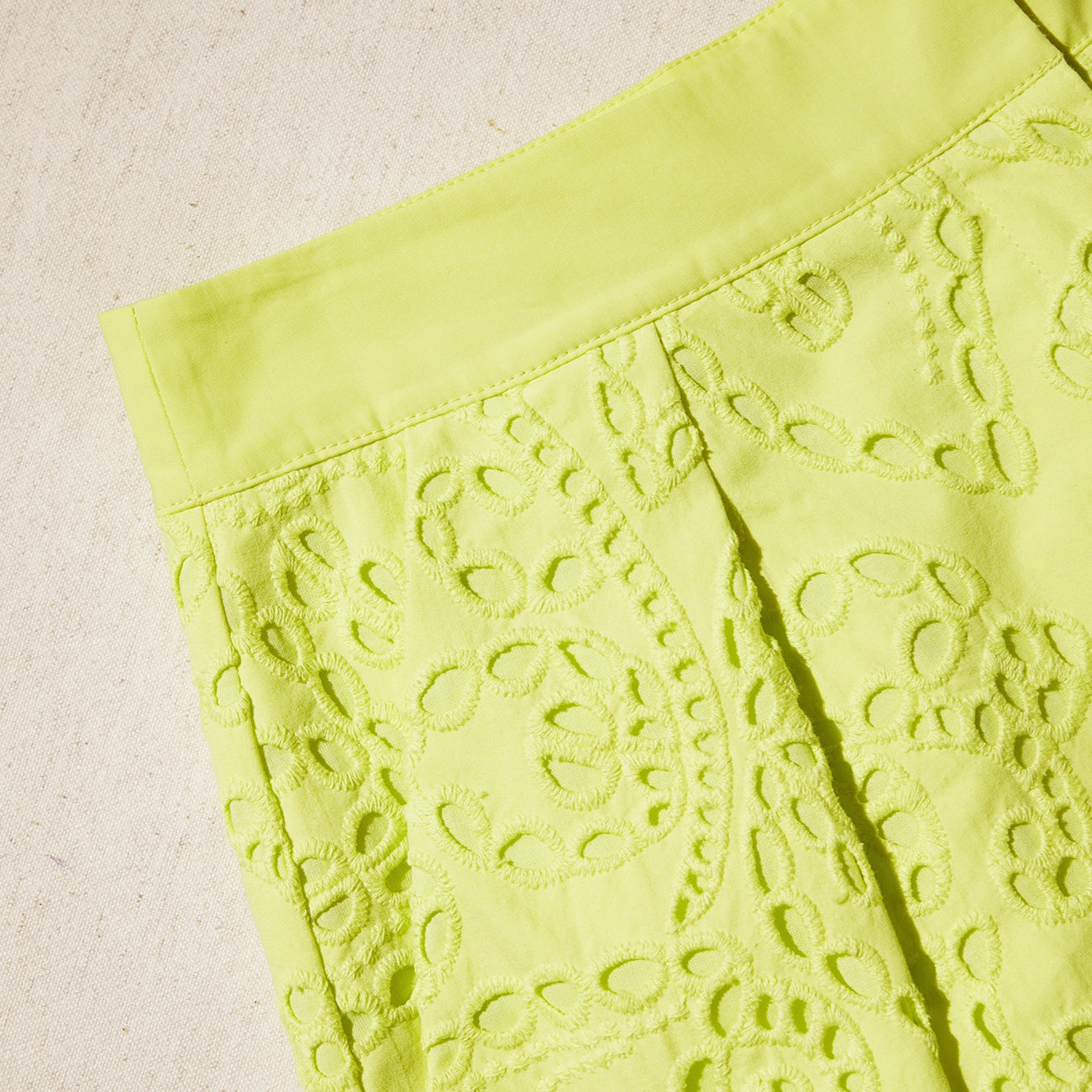 Lime Broderie Shorts - 4