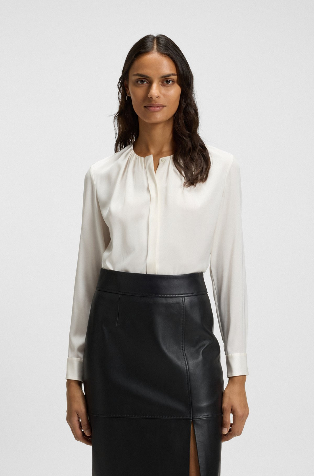 COLLARLESS REGULAR-FIT BLOUSE IN STRETCH SILK - 2