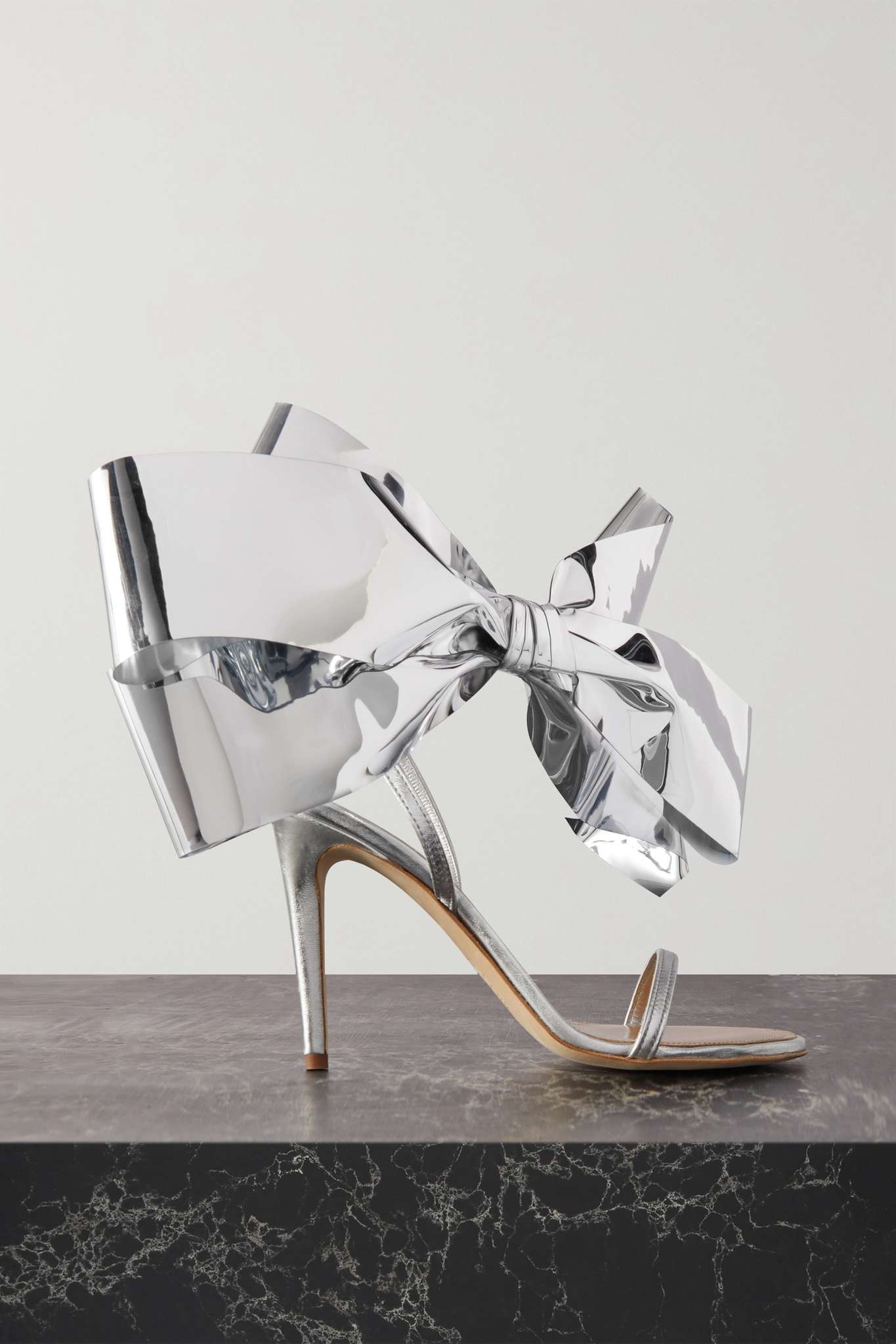 Bow-detailed metallic leather sandals - 1