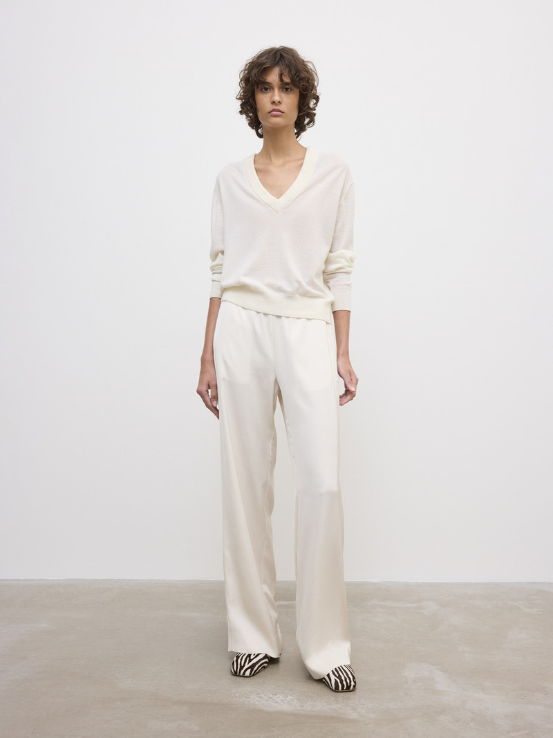 Relaxed Trousers 1