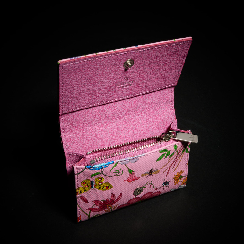 Flora-motif bi-fold card case 2