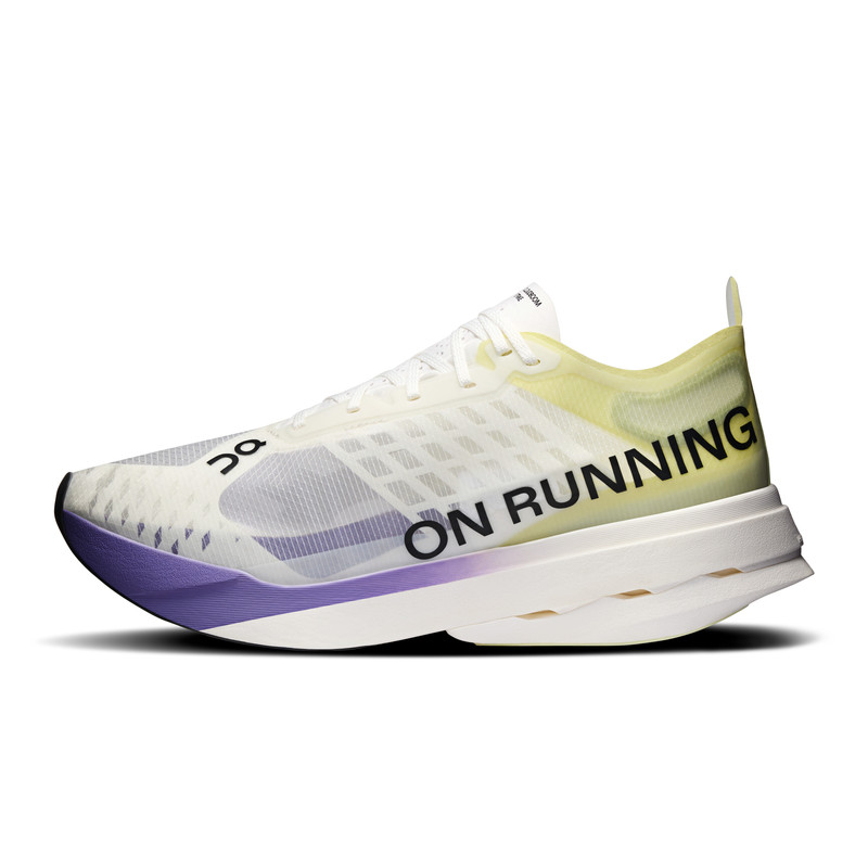 On Cloudboom Strike outlook