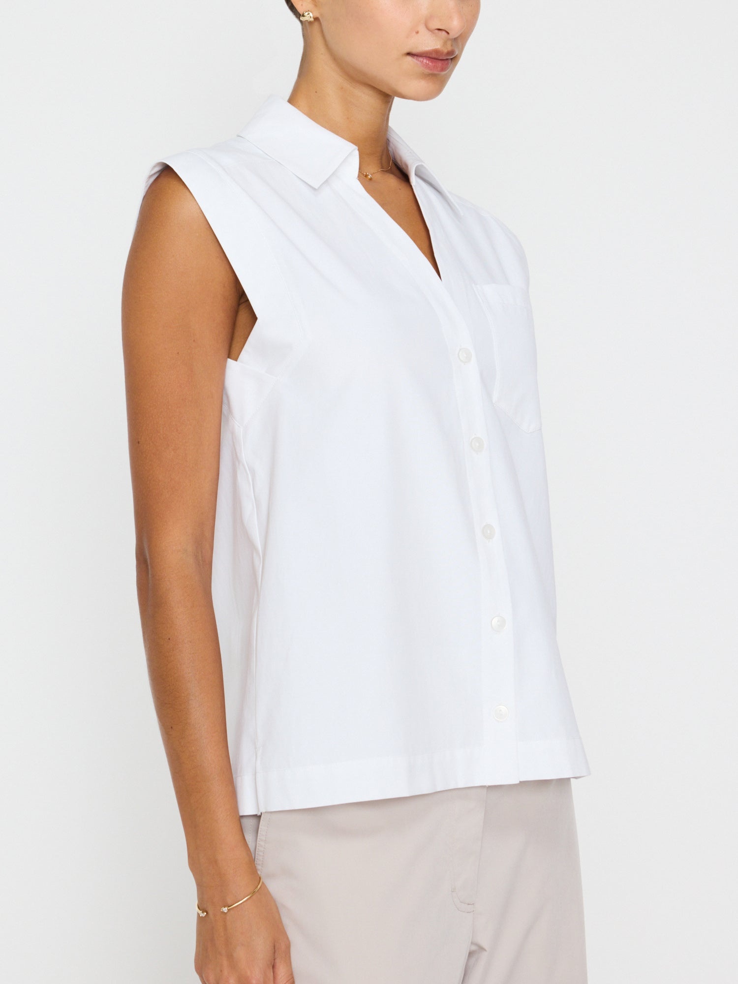 The Elias Sleeveless Shirt - 6