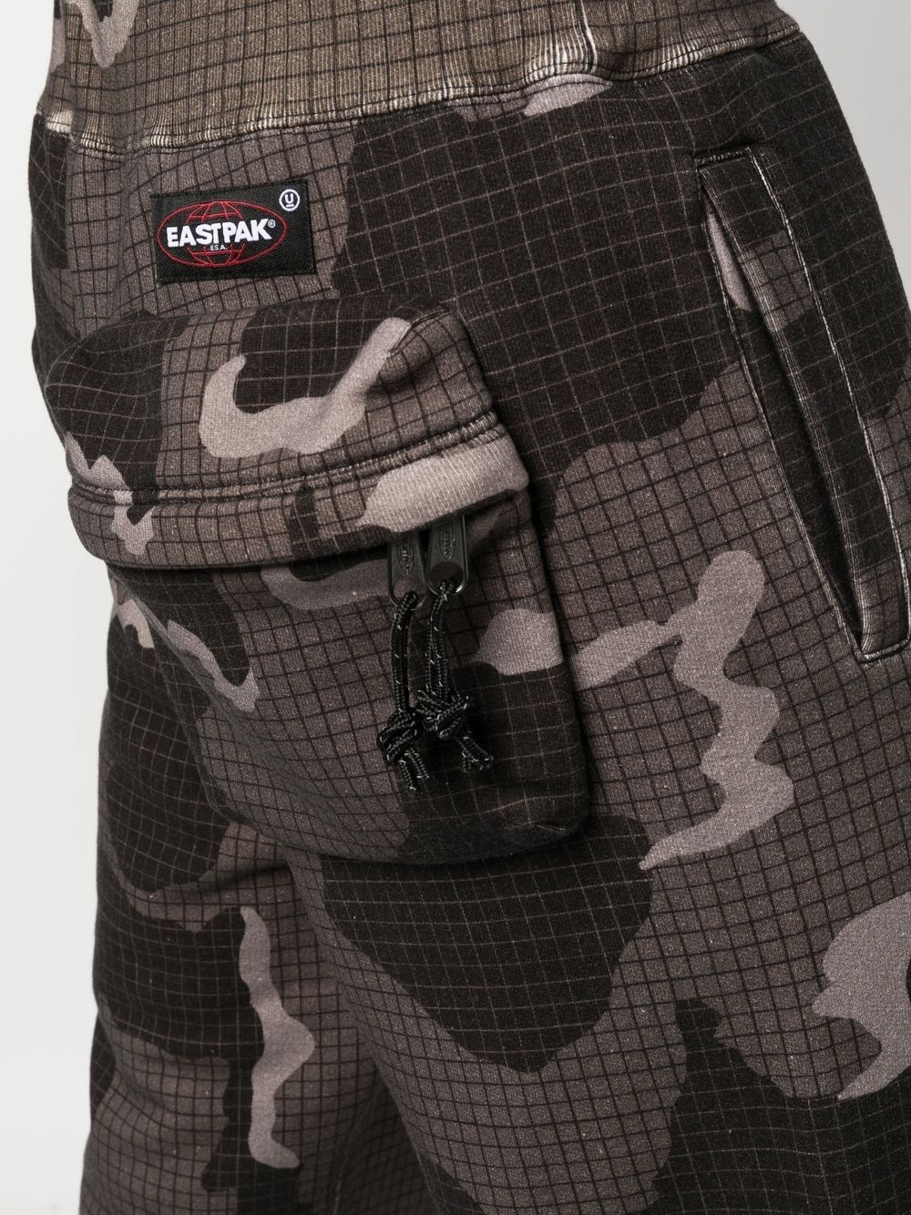 x Eastpak camouflage-print track pants - 5