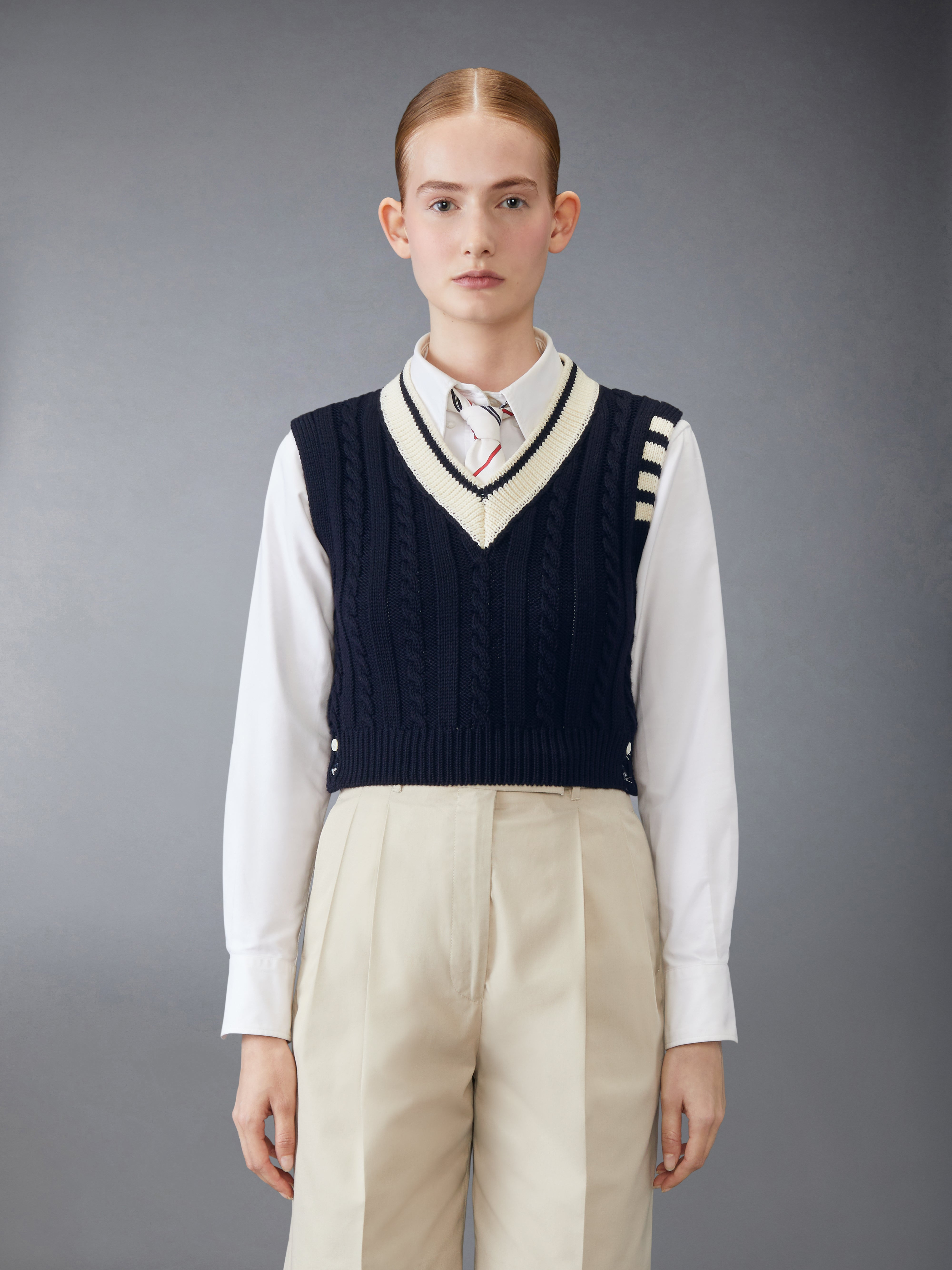 Classic Cable 4-Bar V Neck Vest - 2