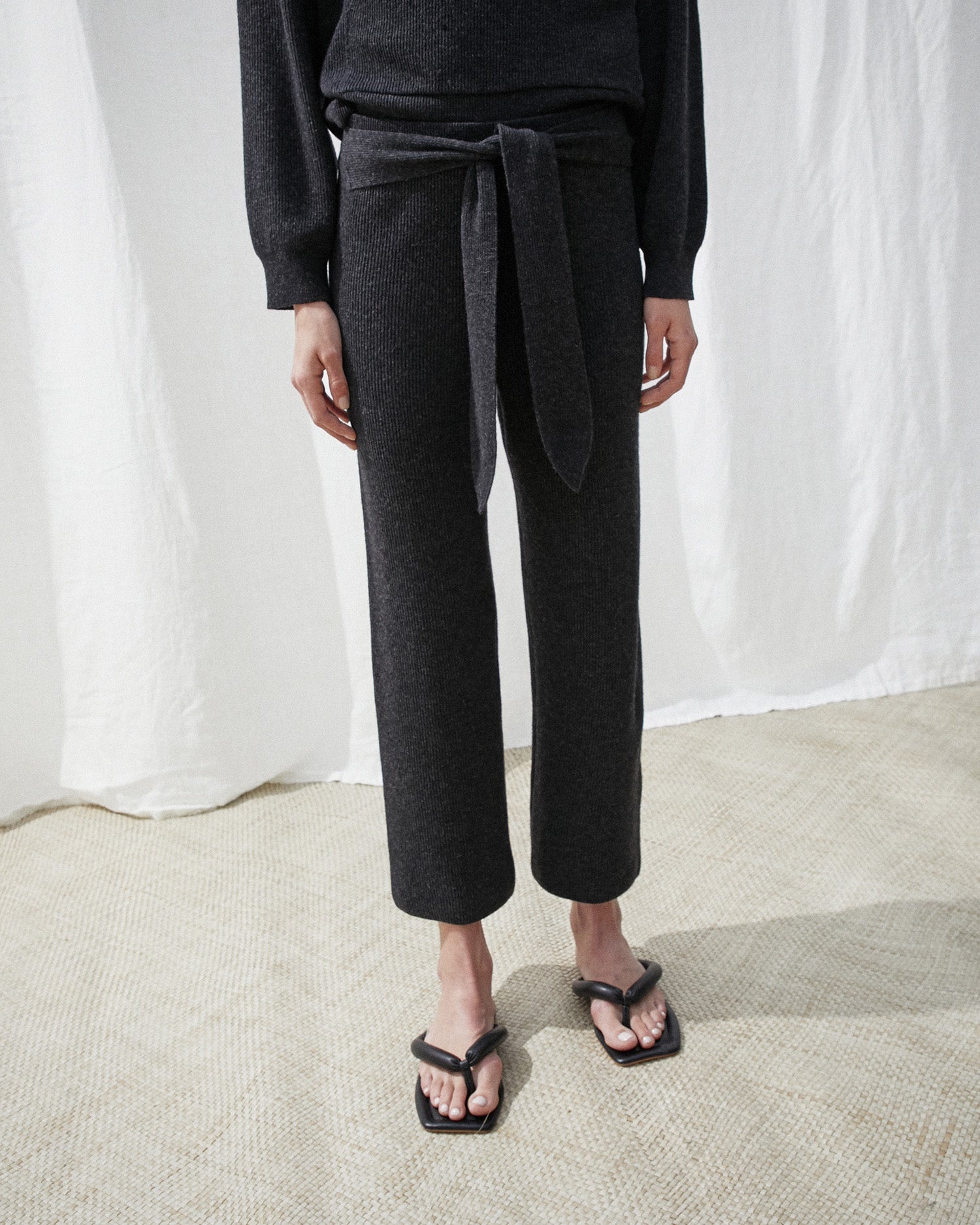 Knit Pants With Belt - 1