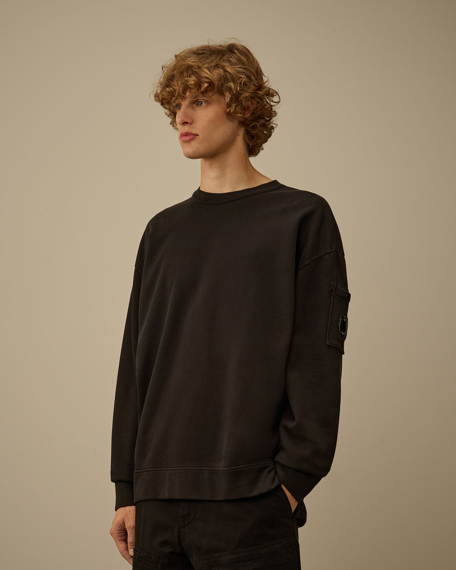 Brushed and Emerized Diagonal Fleece Boxy Crewneck Sweatshirt - 3