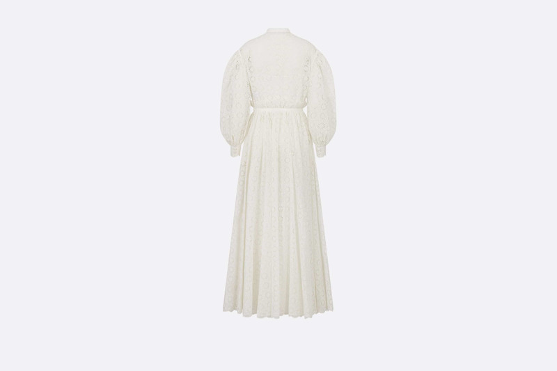 Long-Sleeved Pleated Long Dress 2