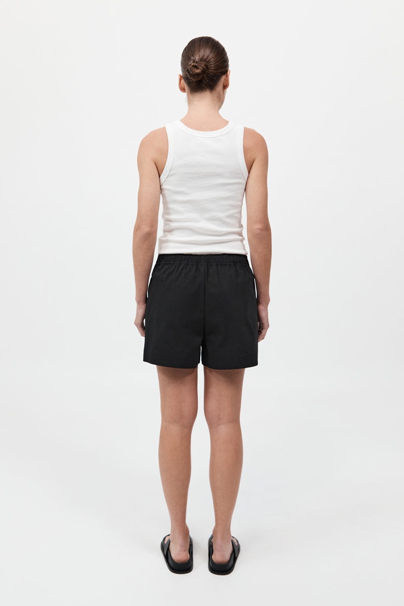 Relaxed Short - Black - 7
