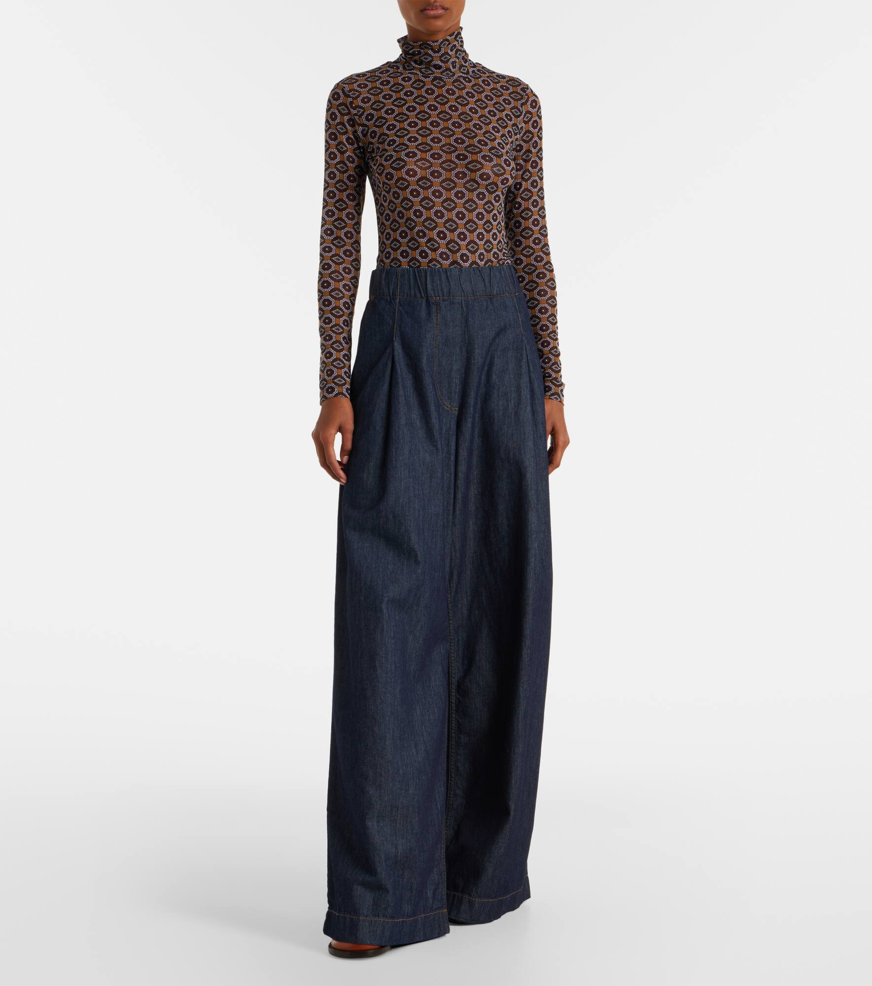 Pleated high-rise wide-leg jeans - 7