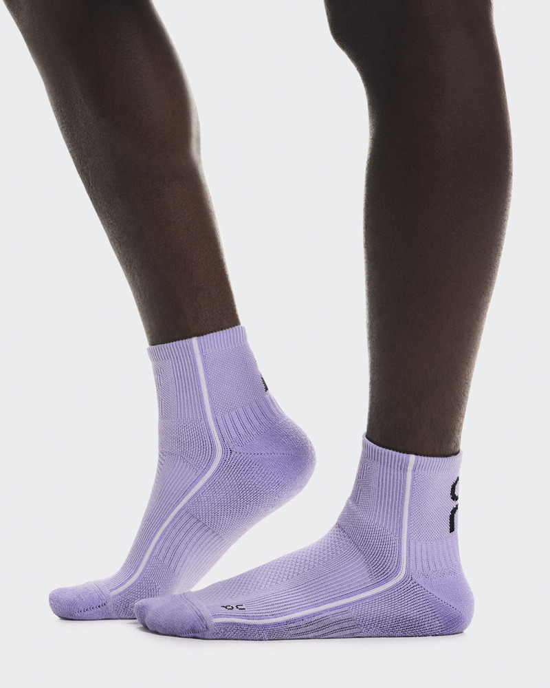 On Court Sock Mid outlook