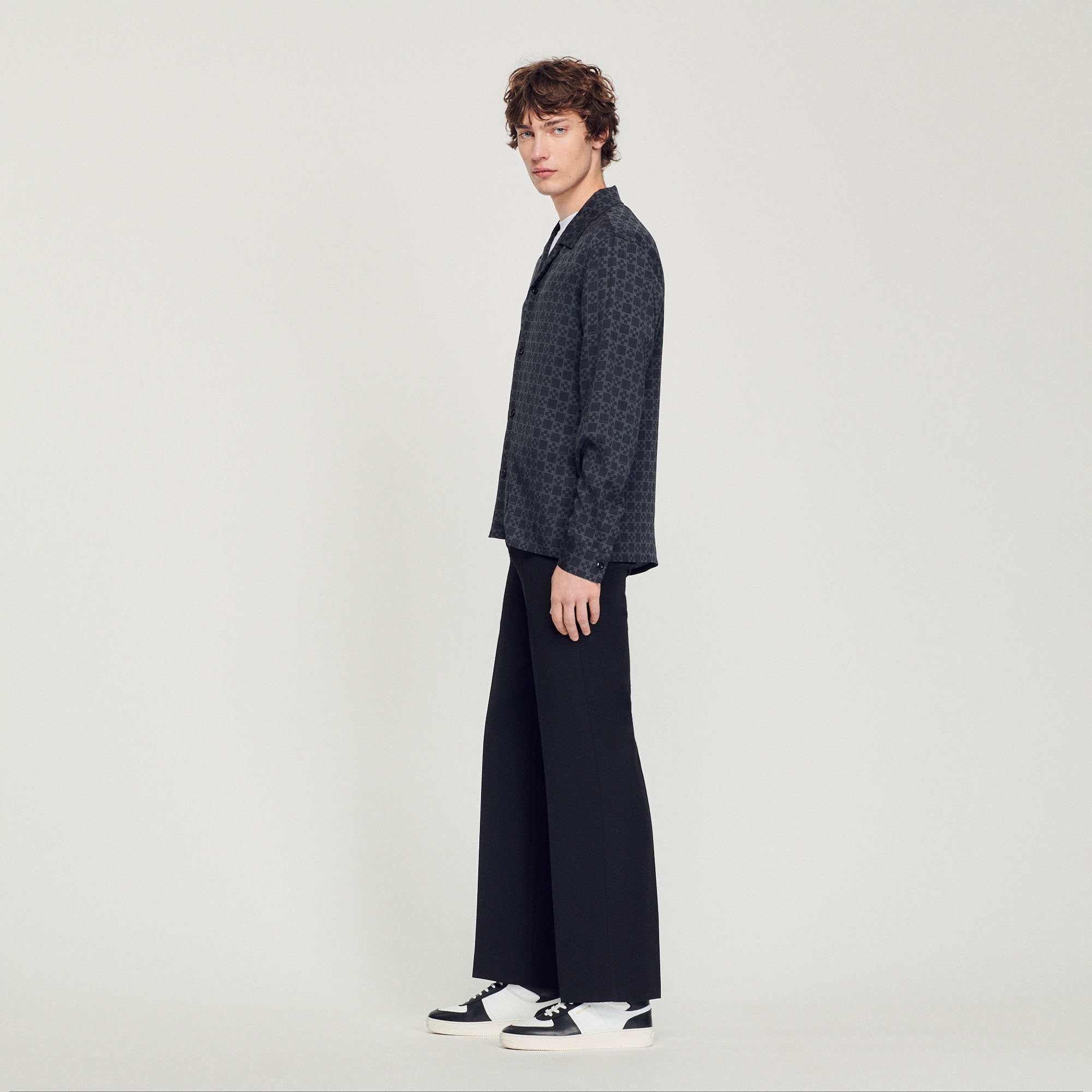 Flowing shirt with spread collar - 7