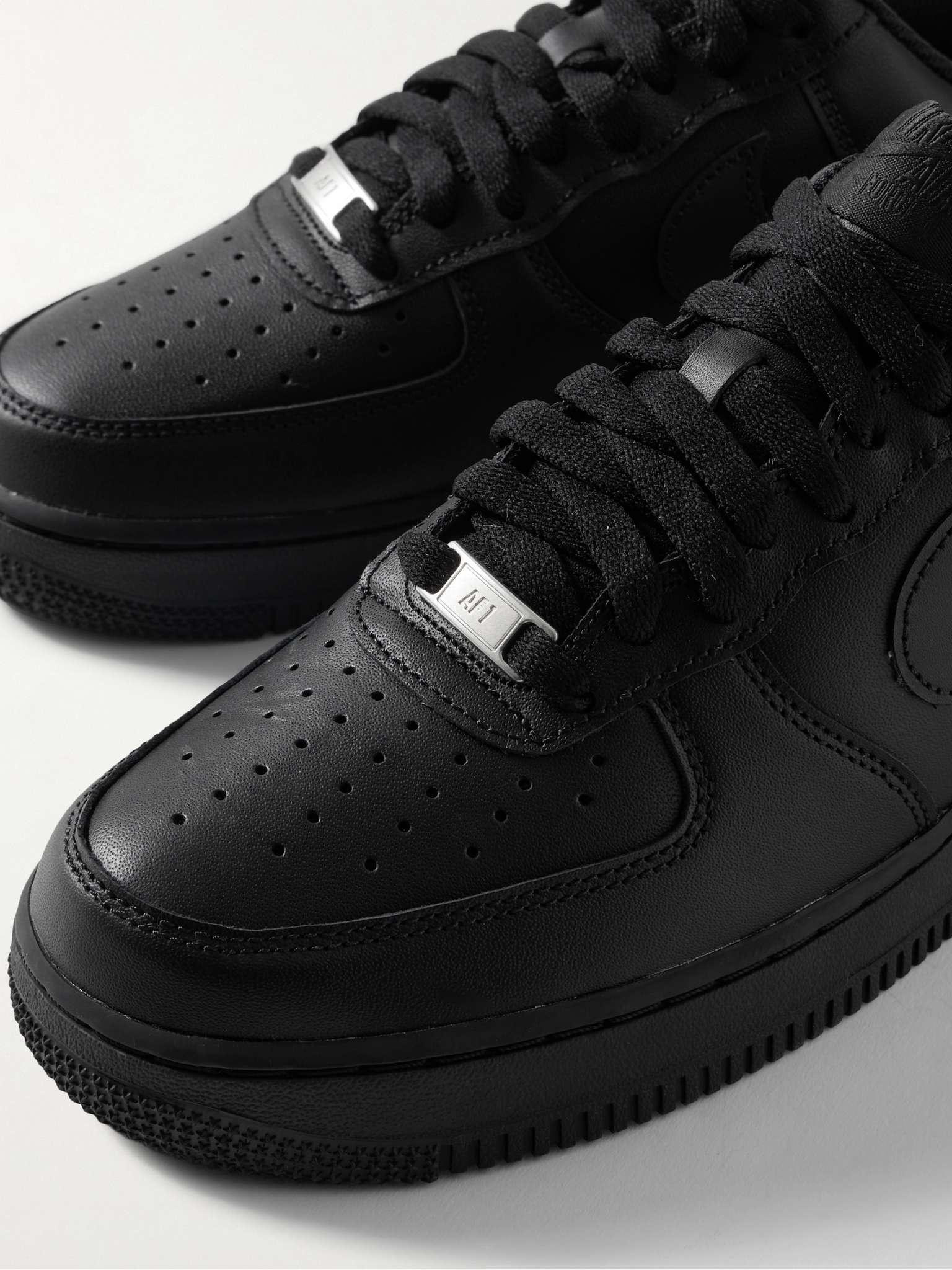 Air Force 1 '07 Leather Sneakers - 6