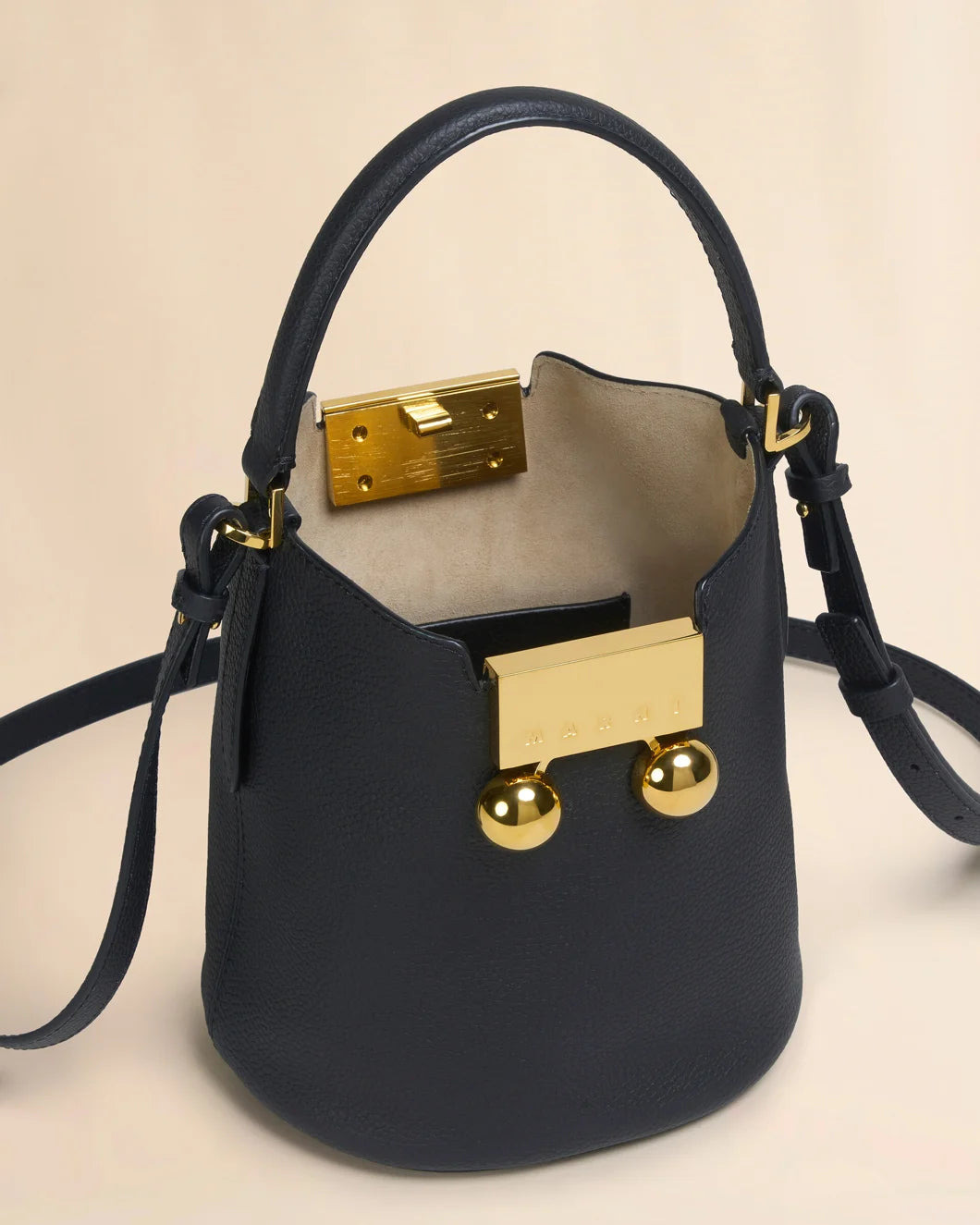BLACK LEATHER TRUNKAROO BUCKET BAG - 3
