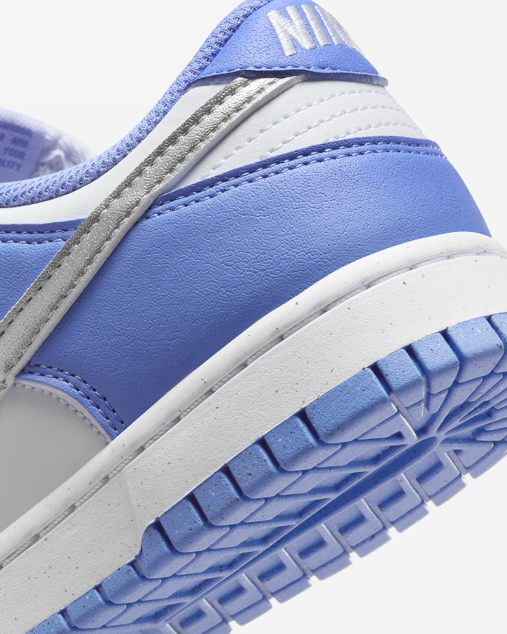 Nike Dunk Low Women's Shoes - 8