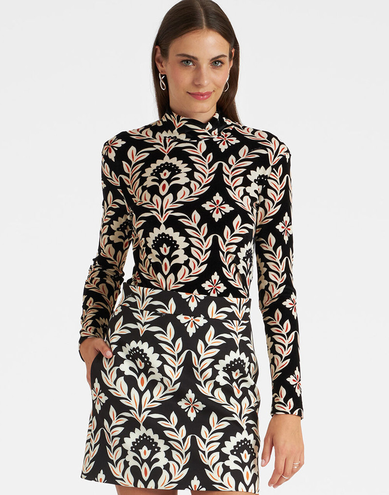 La DoubleJ Turtleneck outlook