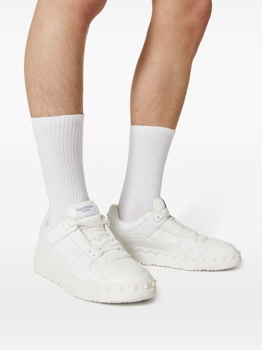 Rockstud low-top leather sneakers - 6