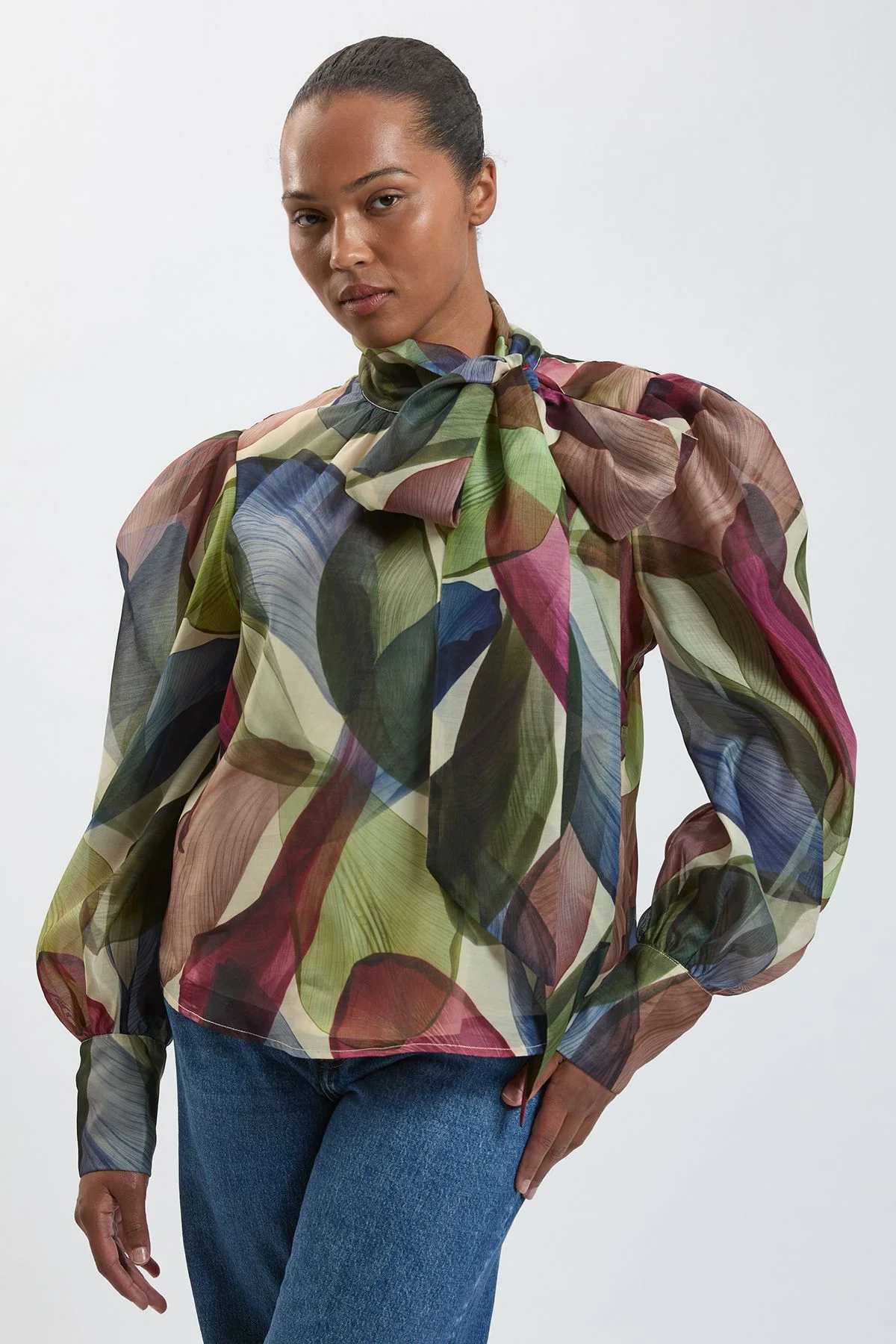 Plus Size Petal Print Organza Pussybow Blouse - 1