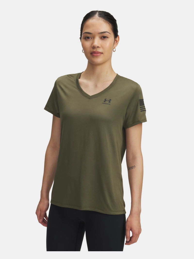 UA Freedom Tech™ V-Neck 1