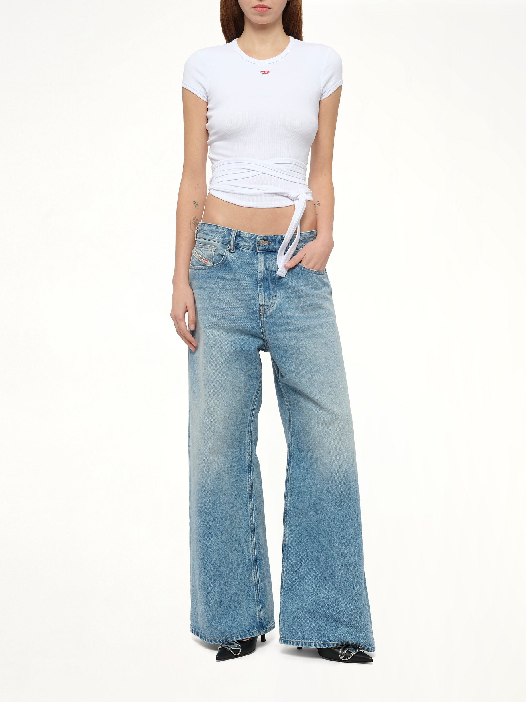 T-BUNNY-TAIL T-Shirt in White - 4