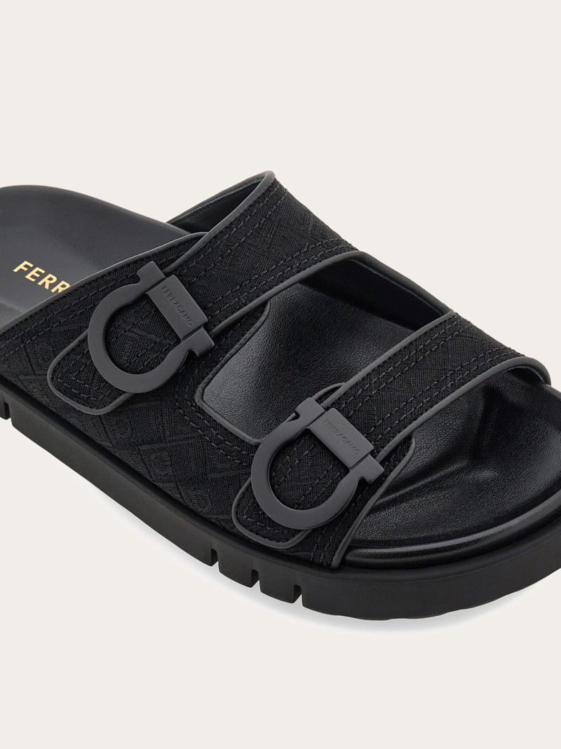 Gancini ornament slide 6