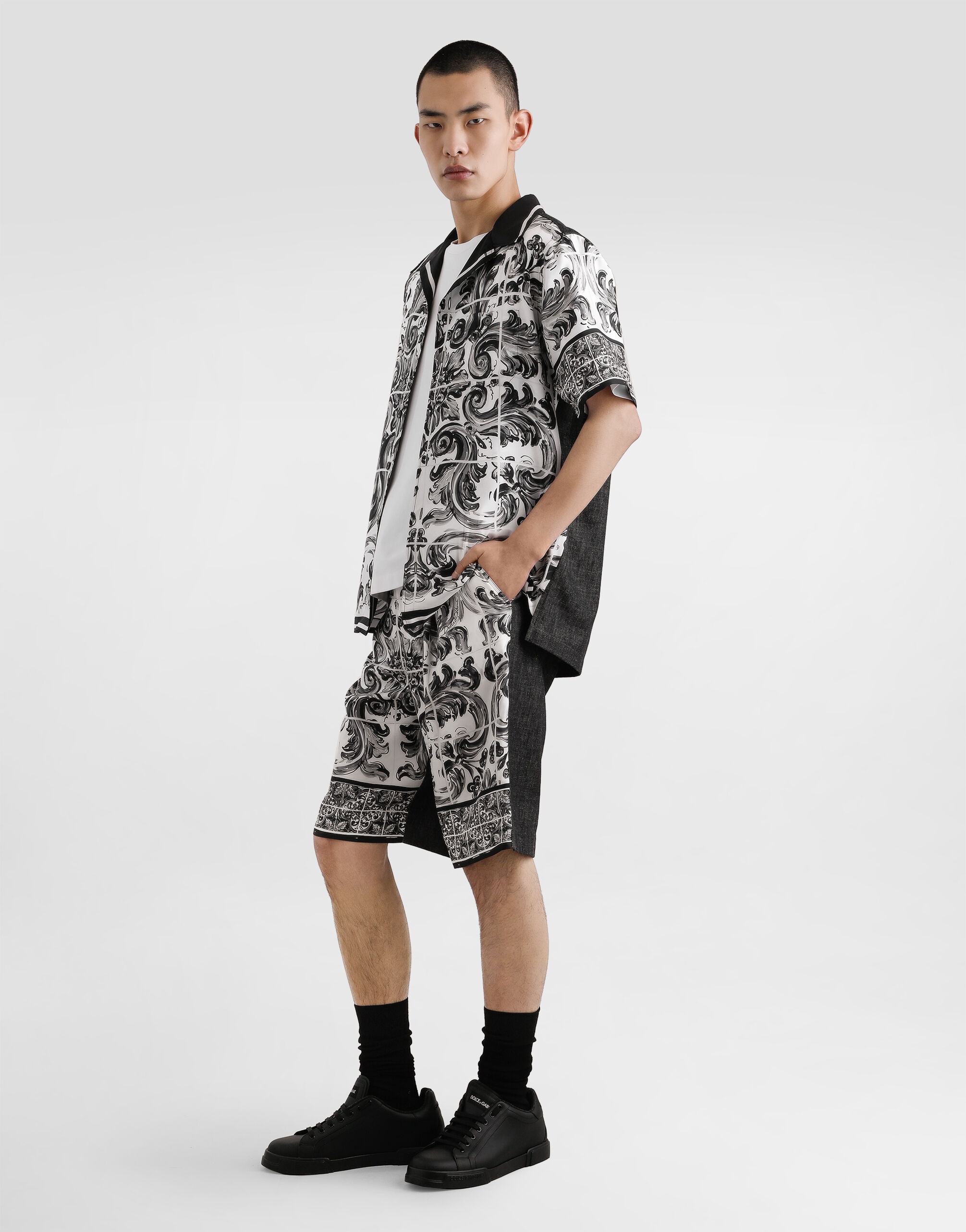 Maiolica-printed denim bermuda shorts - 2