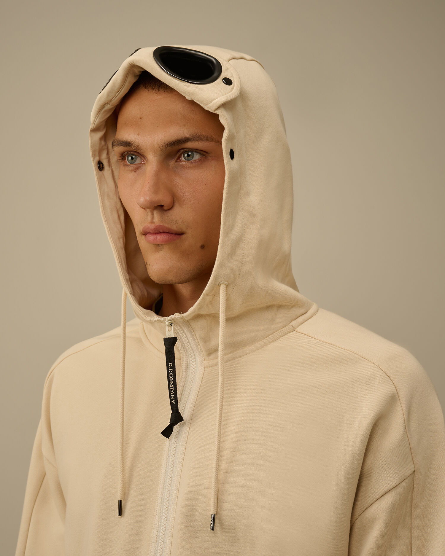 Diagonal Raised Fleece Goggle Sweatshirt - 6