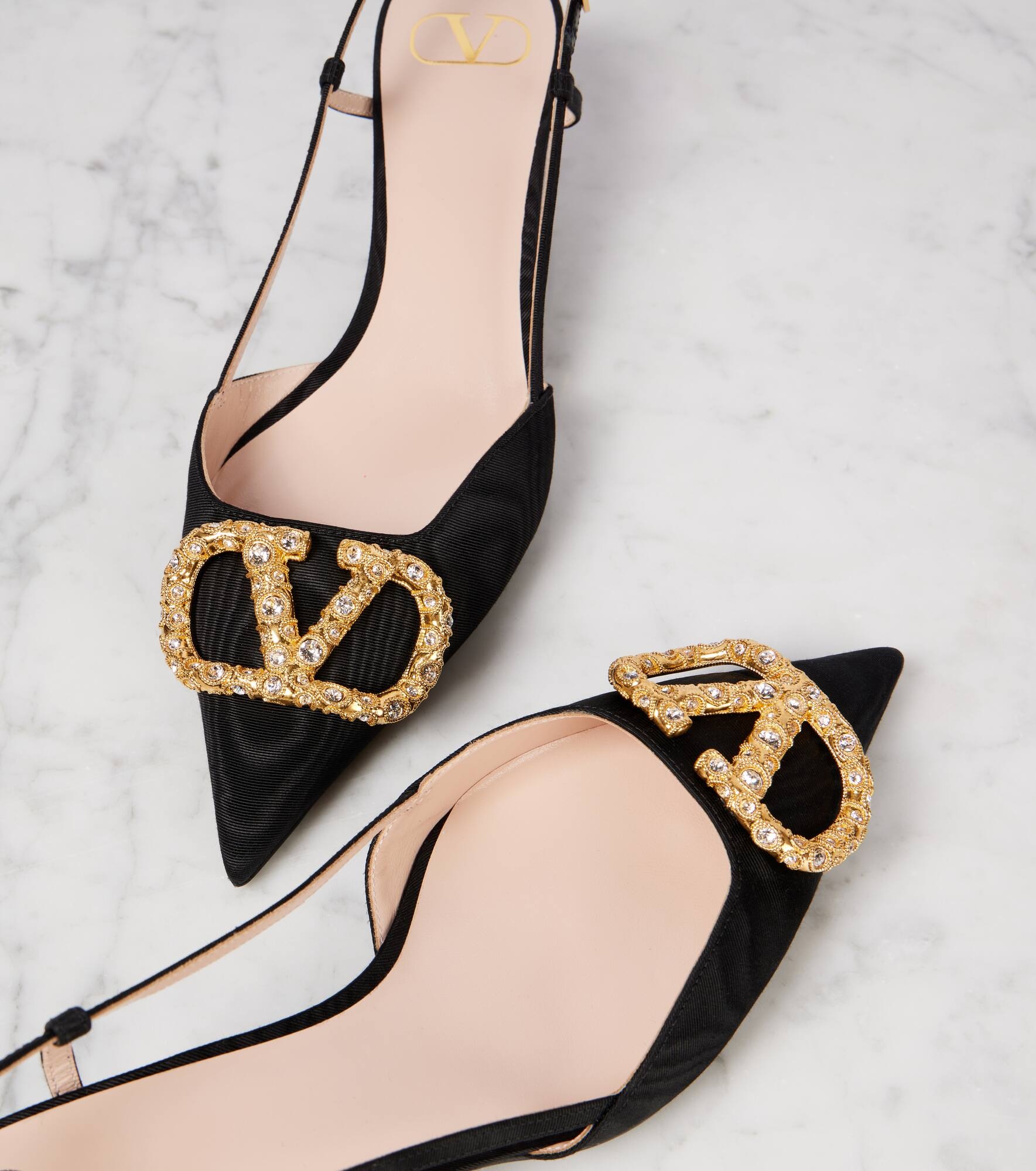 VLogo Signature 40 satin slingback pumps - 5