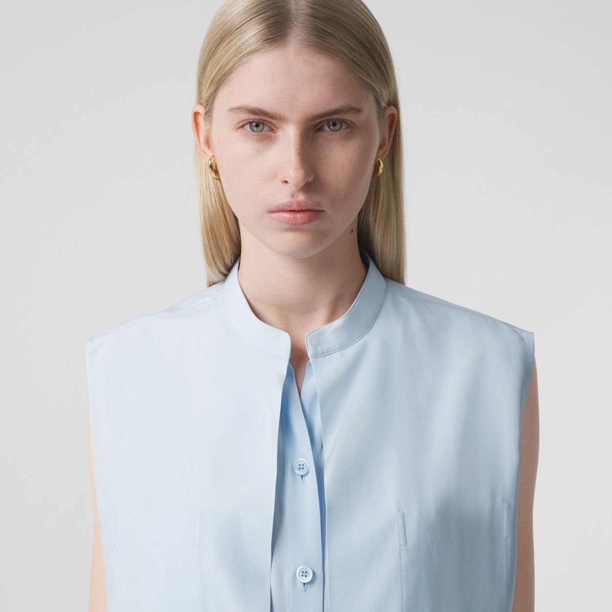 Logo Detail Sleeveless Silk Crepe de Chine Shirt - 3