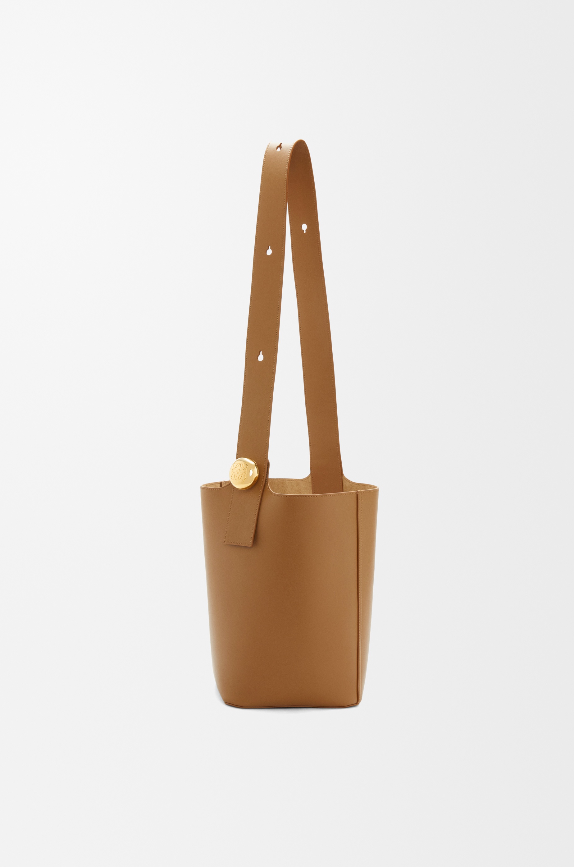 Medium Pebble Bucket bag in mellow calfskin - 5