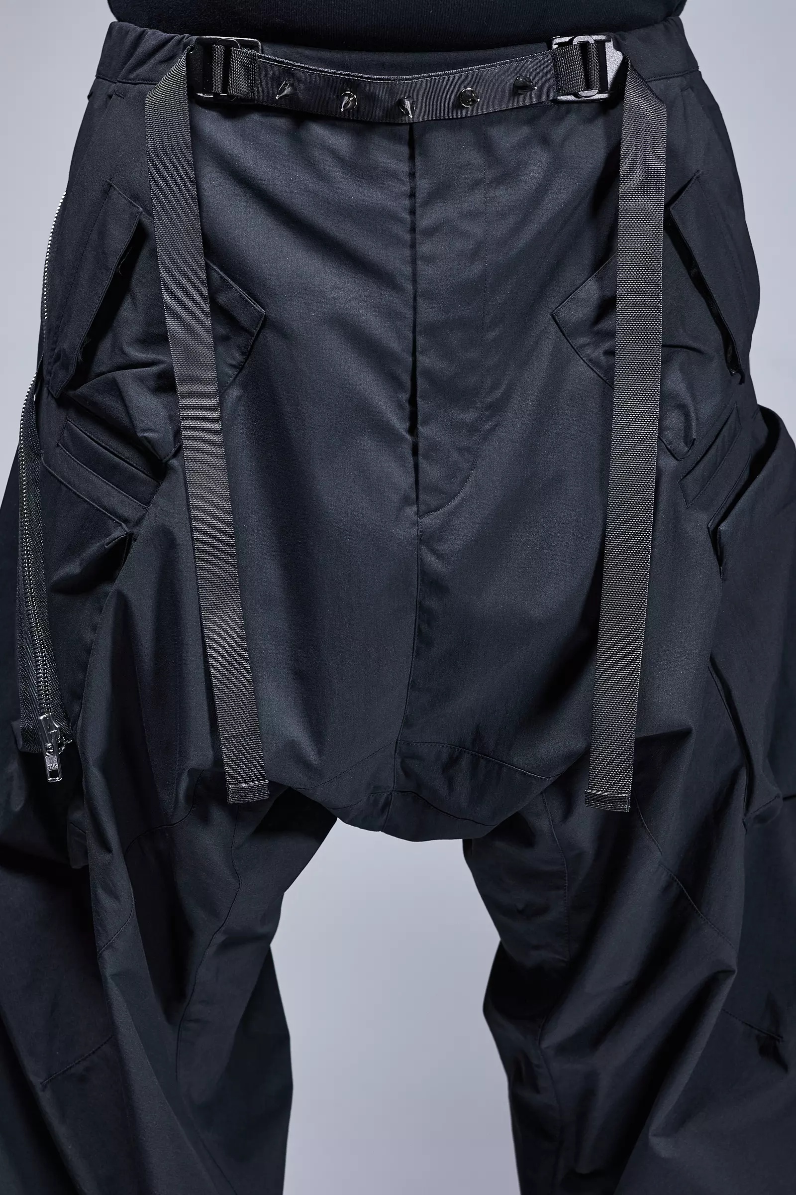 P30AL-E Encapsulated Nylon Ultrawide Drawcord Cargo Trouser Black - 24