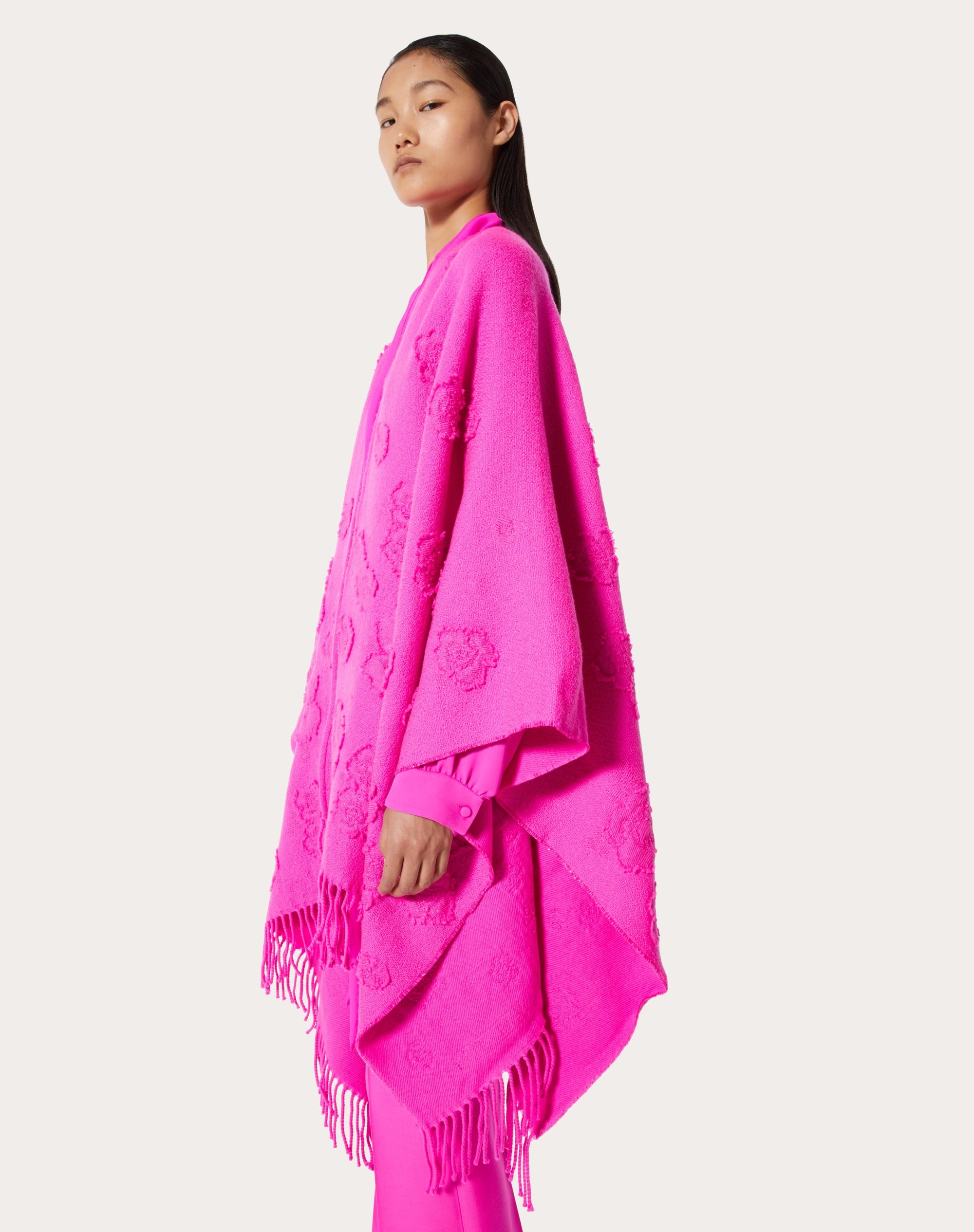 3D FLOWERS WOOL BLEND PONCHO - 4