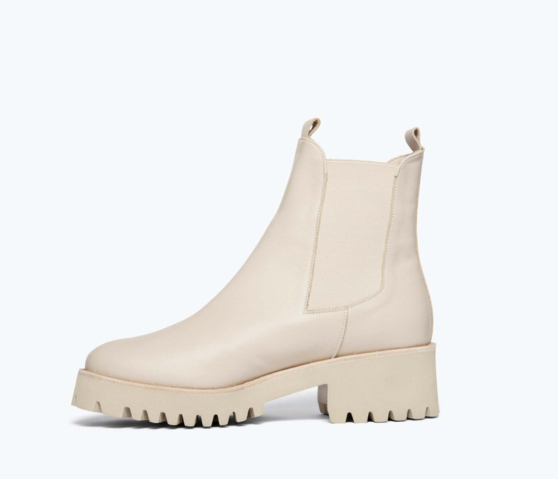 BROOKE RAIN RESISTANT BOOT 5