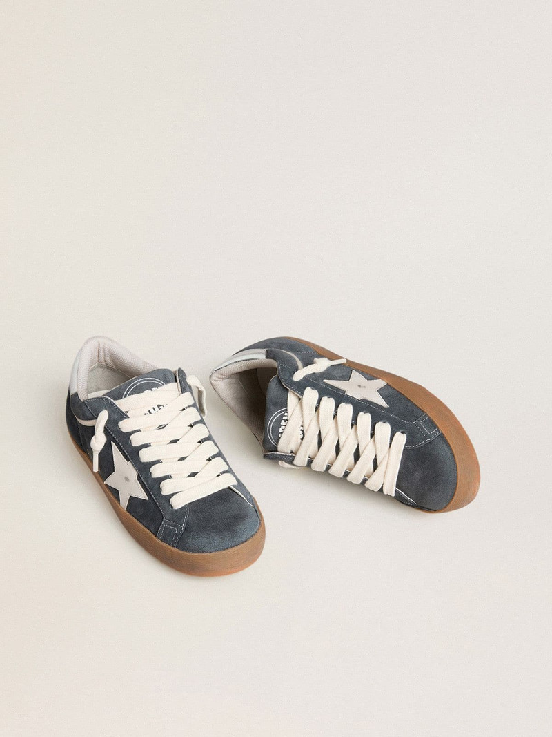 Golden Goose Men's Super-Star in gray suede with white leather star and silver leather heel tab outlook