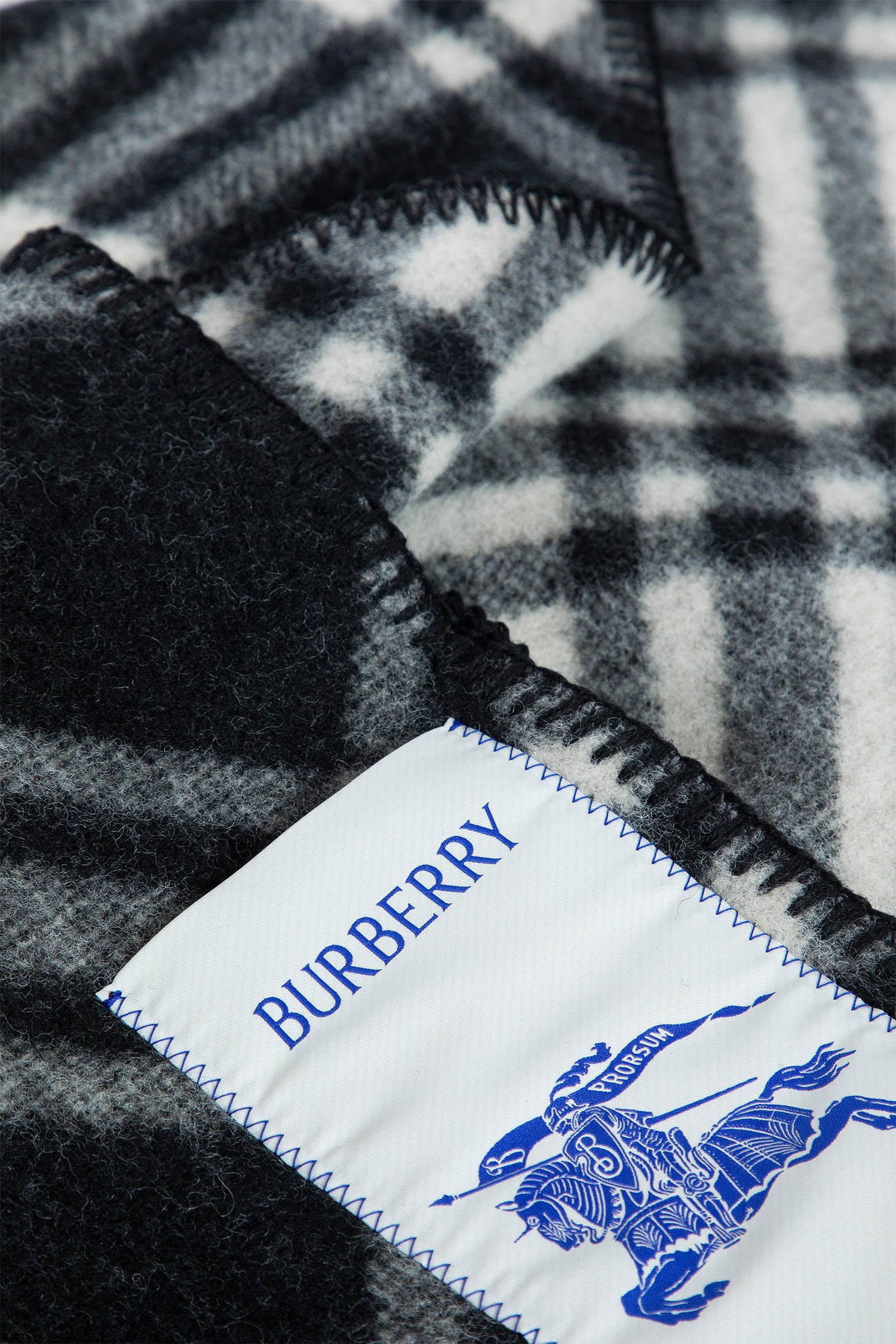 Check-Wool-Scarf - 2