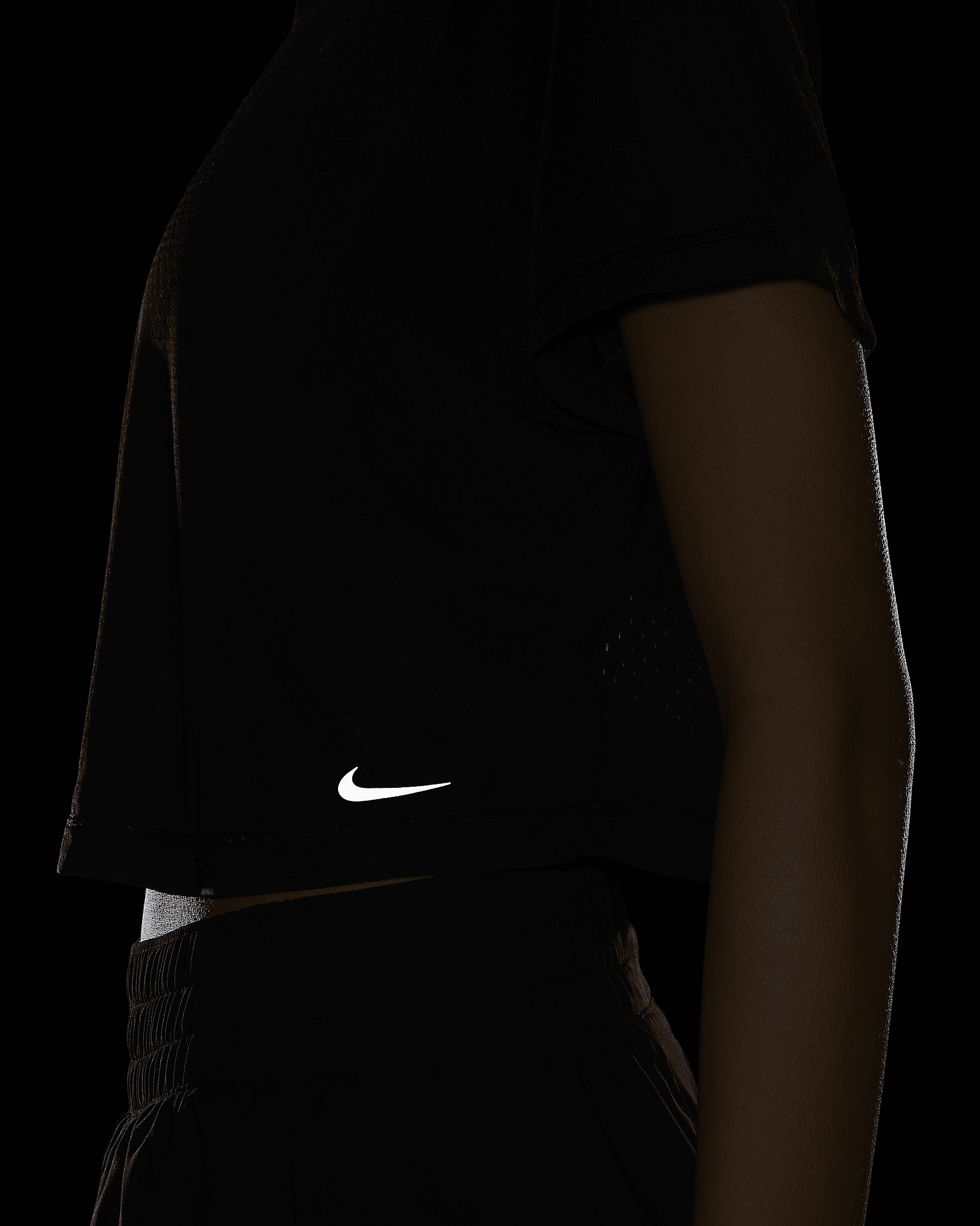 Nike One Classic Breathe Women's Dri-FIT Short-Sleeve Top - 6