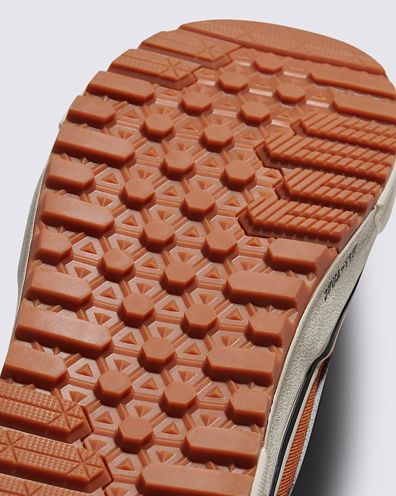 Sk8-Hi Waterproof Insulated Shoe 5