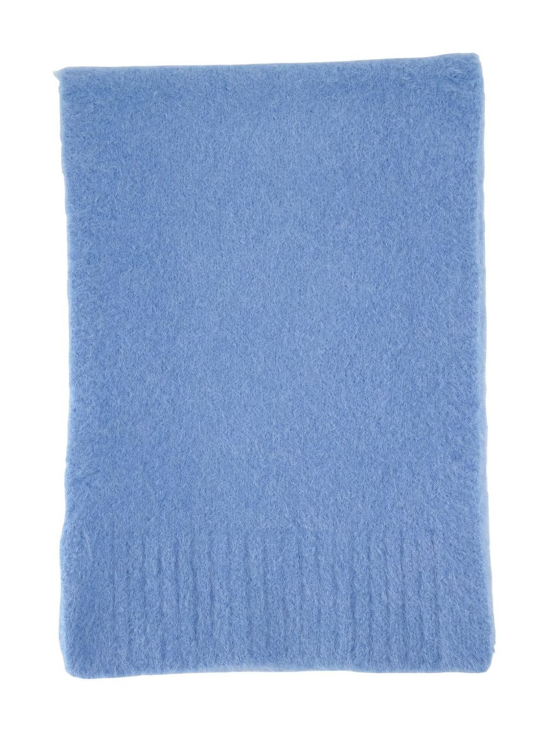Sajeanne scarf 1
