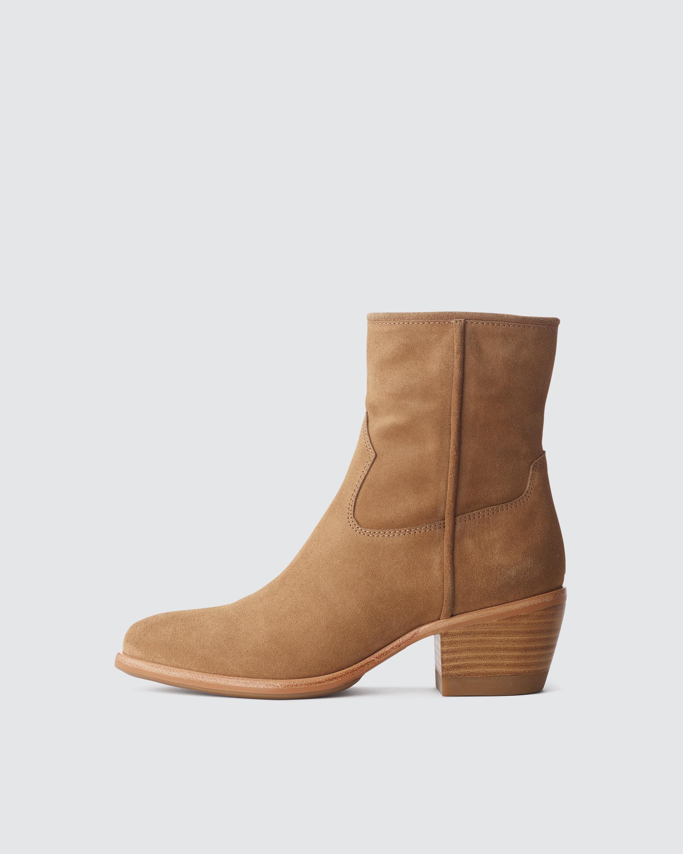 Mustang Boot - Suede
Heeled Ankle Boot - 1