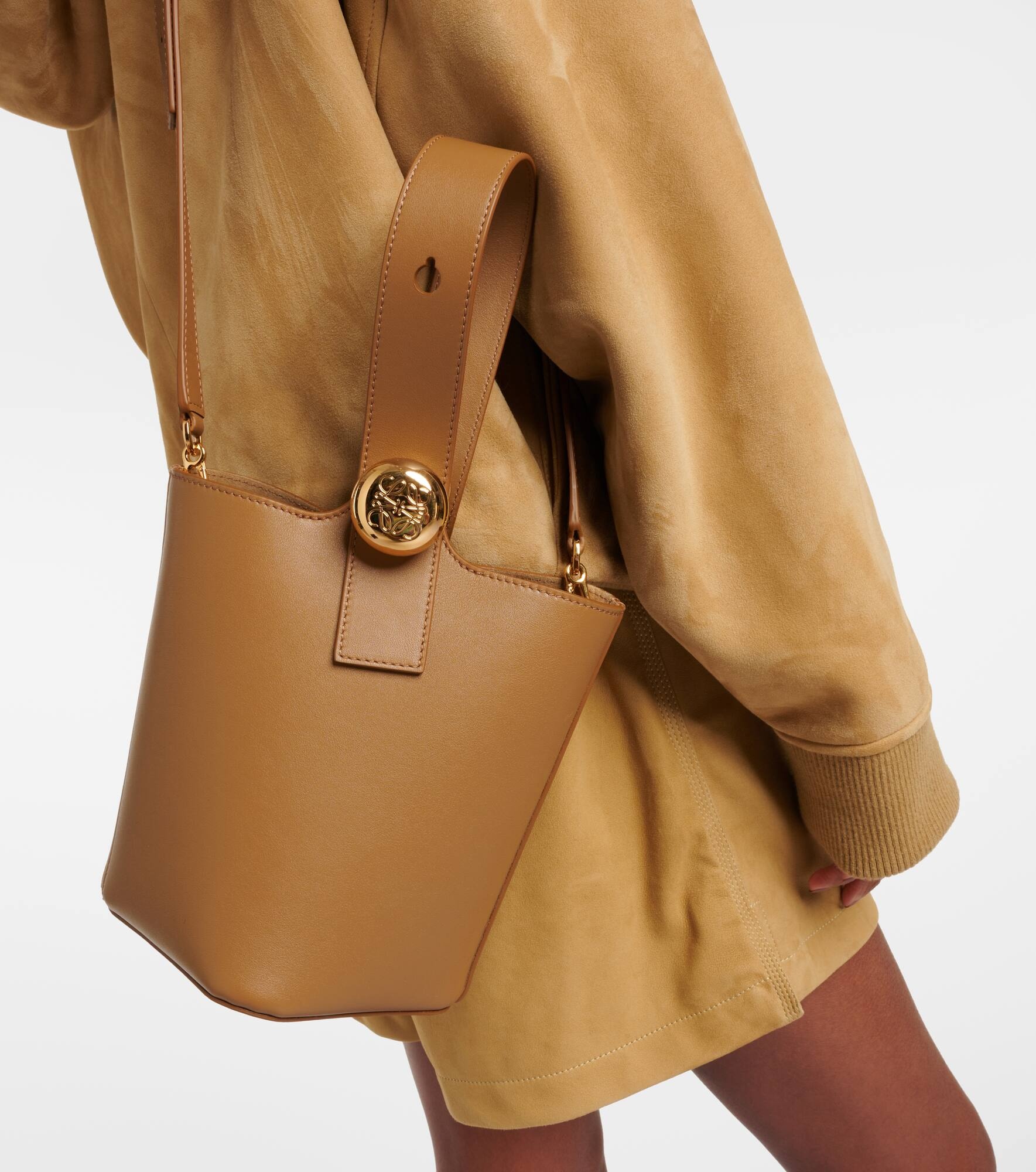 Pebble Mini leather bucket bag - 2