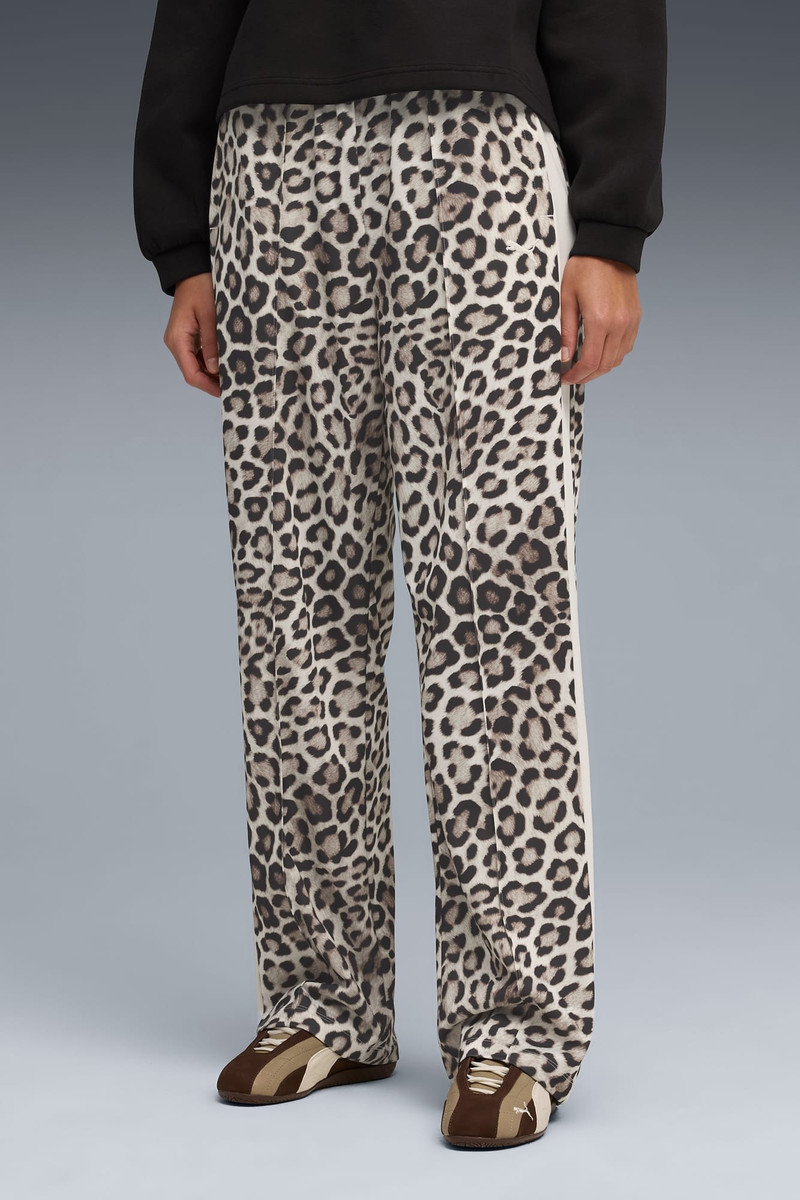 PUMA T7 LEO LUXE Women's All-Over Print Straight Pants outlook
