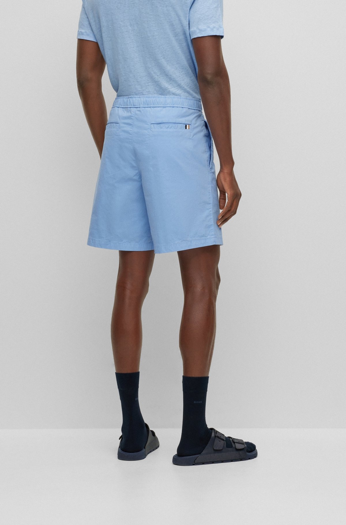 REGULAR-FIT SHORTS IN PAPER-TOUCH STRETCH COTTON - 4
