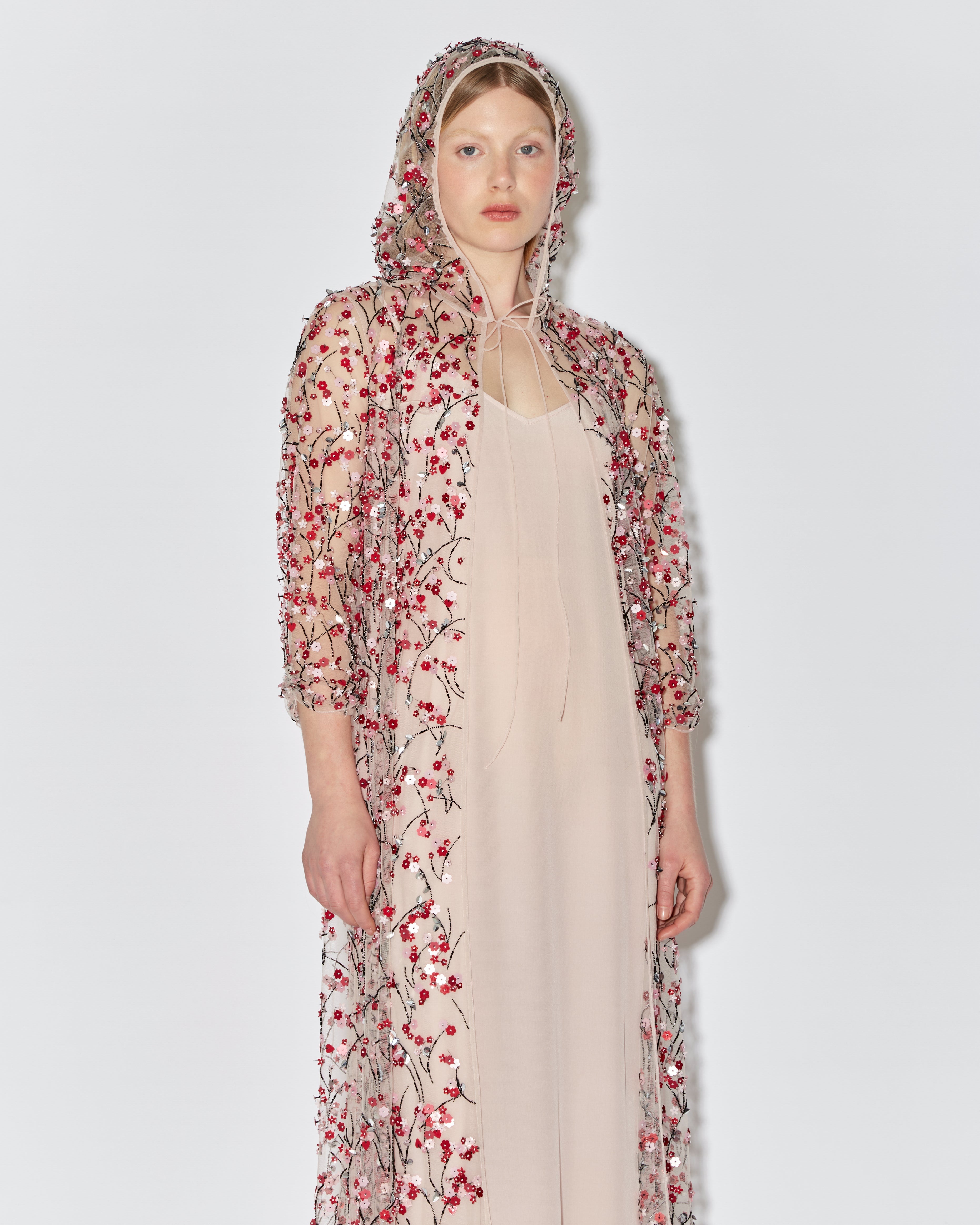 Cape Christelle Embroidered - 2